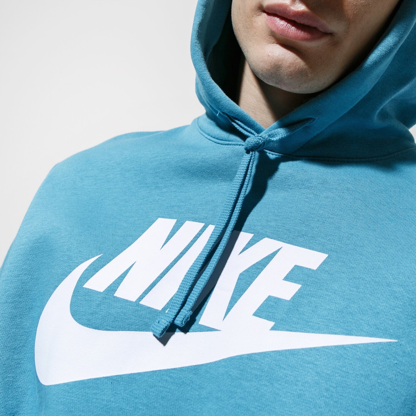 NIKE BLUZA Z KAPTUREM NIKE SPORTSWEAR CLUB FLEECE BV2973 424 Kolor