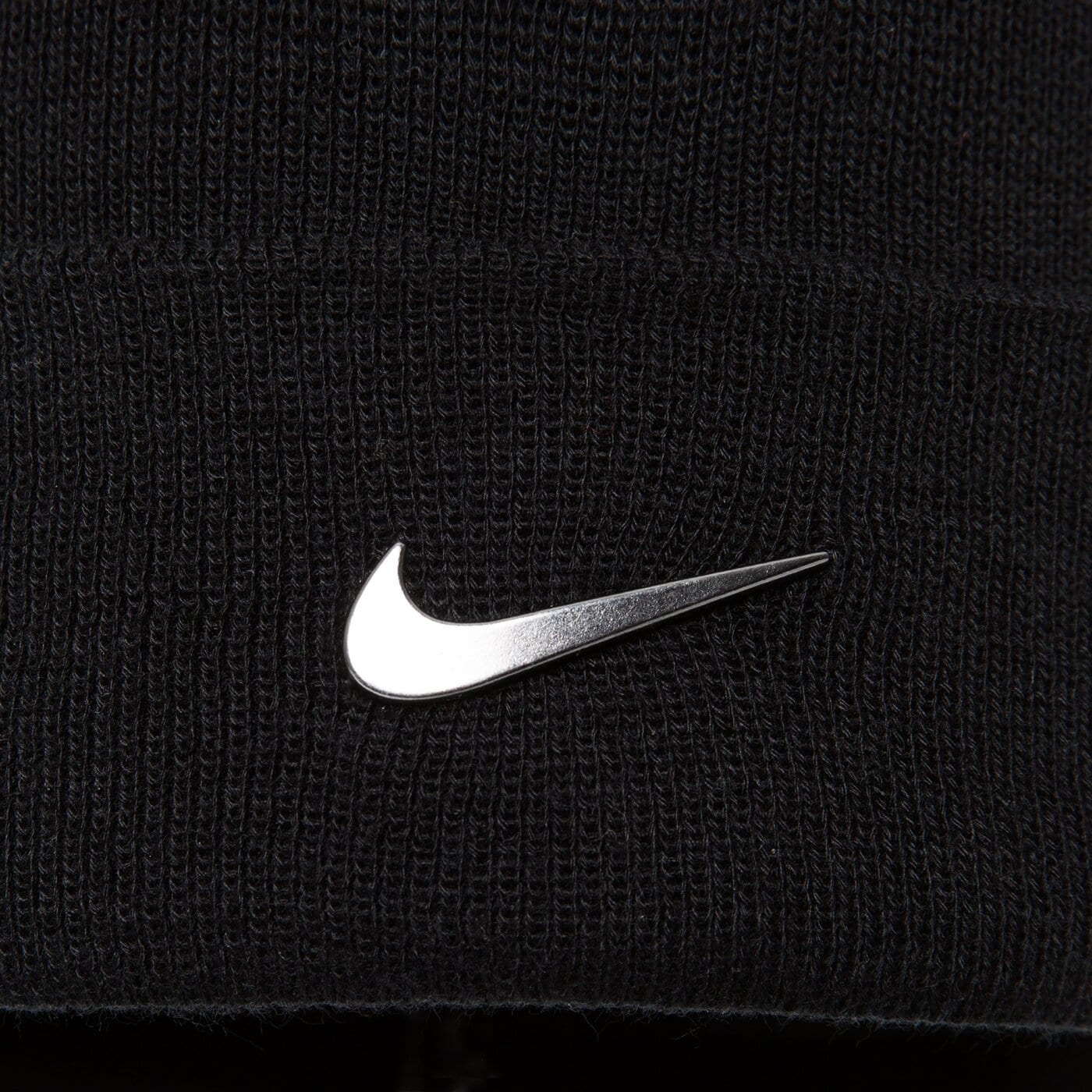 NIKE CZAPKA ZIMOWA U NSW BEANIE CUFFED SWOOSH CW6324 010 Kolor Czarny