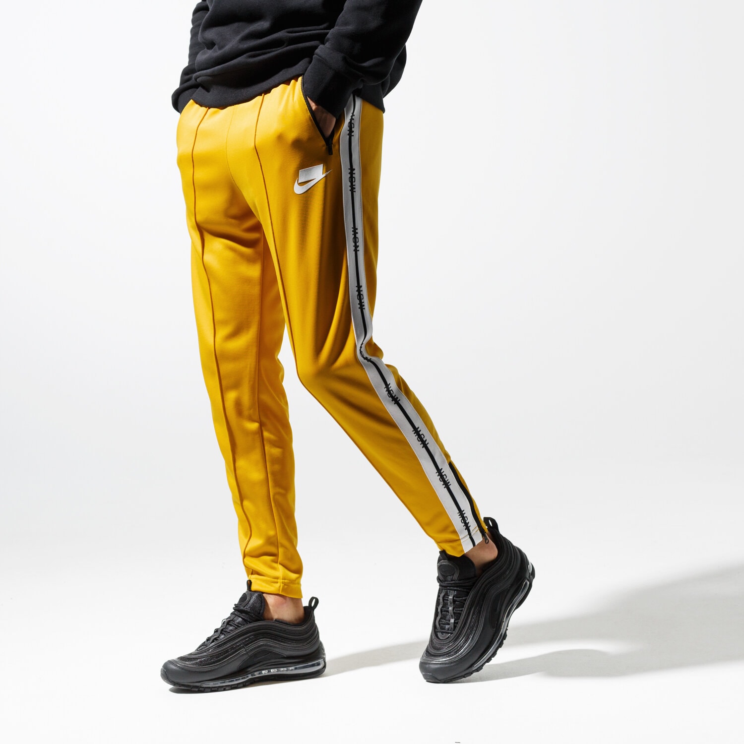 Spodnie sportowe męskie NIKE SPODNIE M NSW NSP TRK PANT AR1613-752 ŻÓŁTY