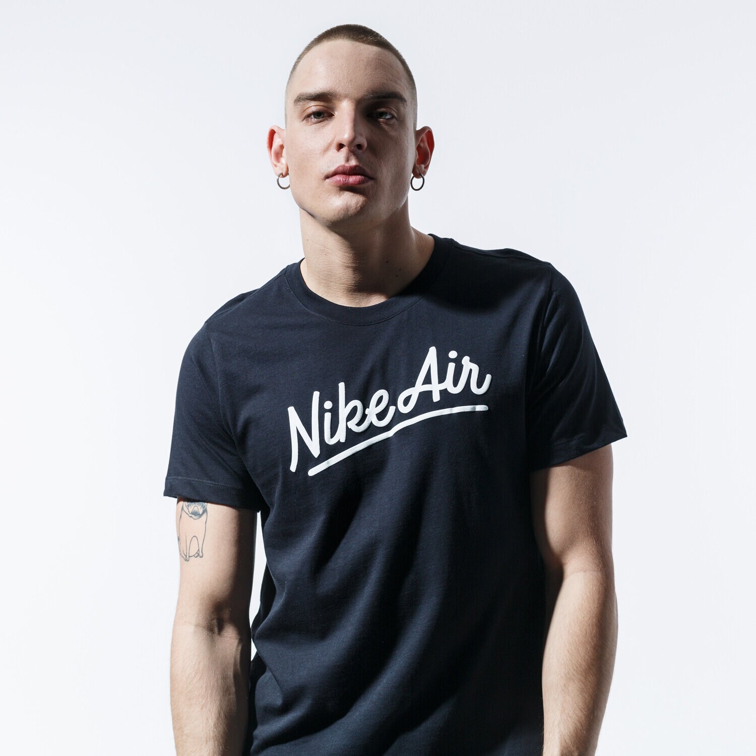 Koszulka, t-shirt sportowy męski NIKE T-SHIRT M NSW SS TEE NIKE AIR 1 BV7637010 CZARNY
