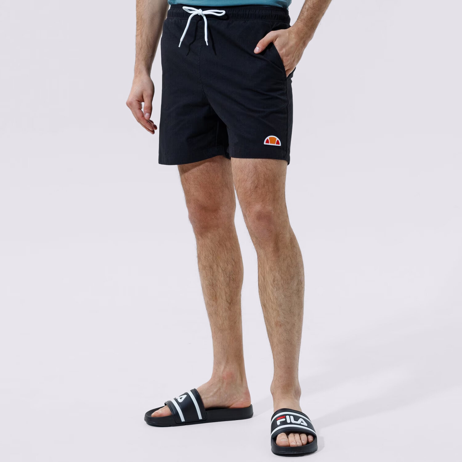 Krótkie spodenki, szorty męskie ELLESSE SZORTY HUGU BLK SHE09977011 CZARNY