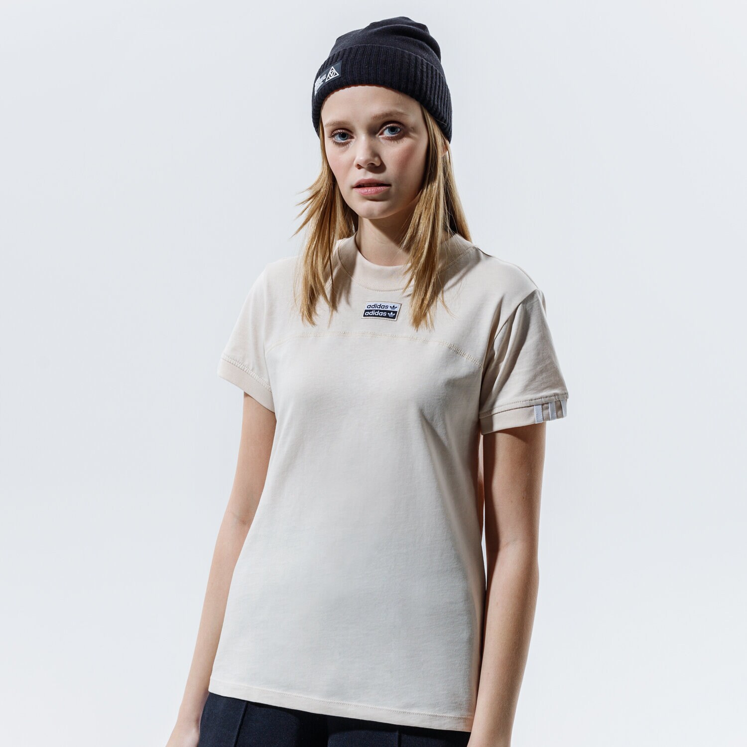 Koszulka, t-shirt damski ADIDAS T-SHIRT R.Y.V. TEE GD3807 BEŻOWY