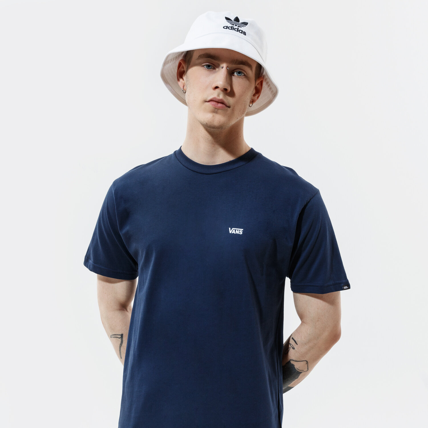 Koszulka, t-shirt sportowy męski VANS T-SHIRT MN LEFT CHEST LOGO TEE DRESS BLUES/WHITE VN0A3CZE5S21 GRANATOWY