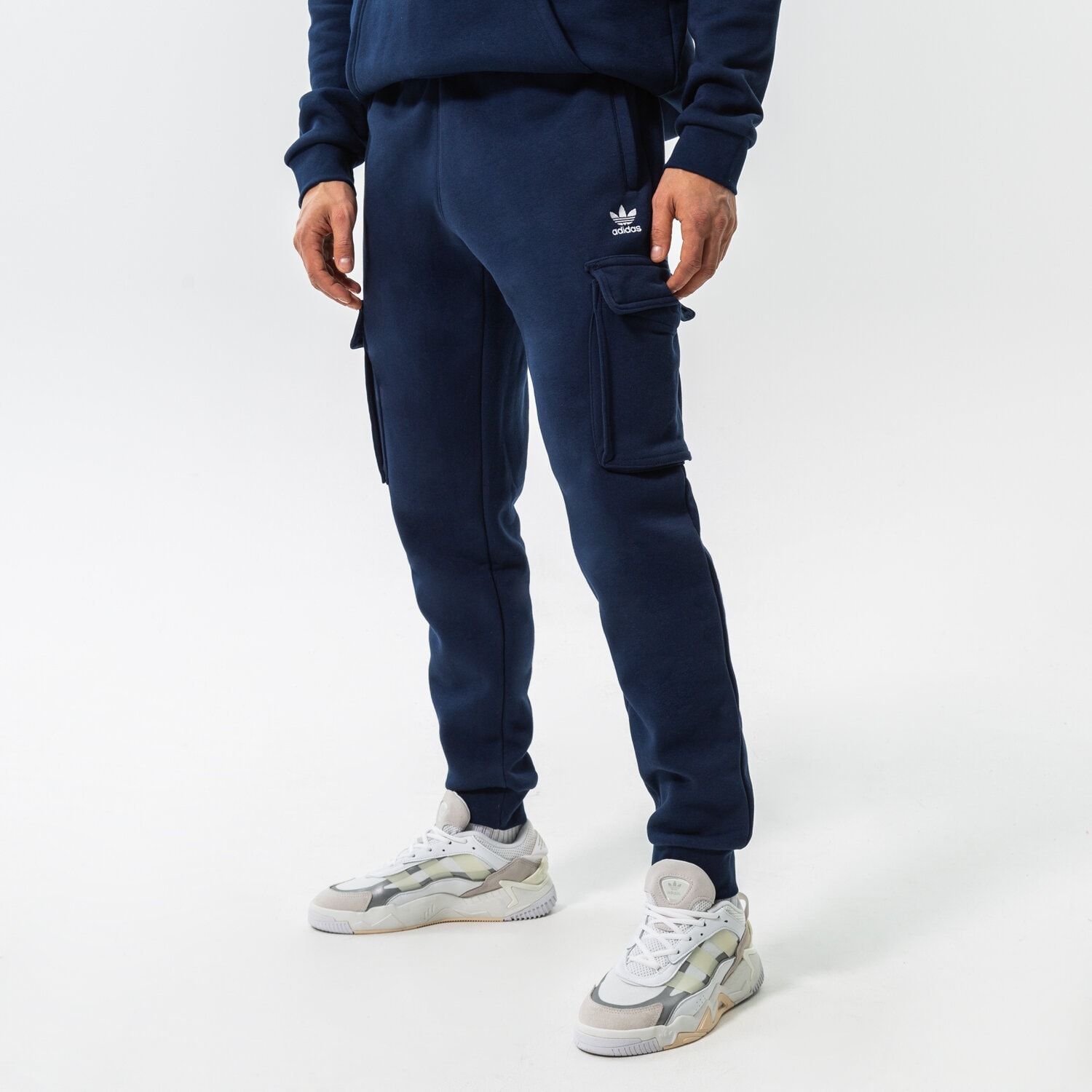 Spodnie sportowe męskie ADIDAS SPODNIE ESSENTIALS C P HK0185 GRANATOWY