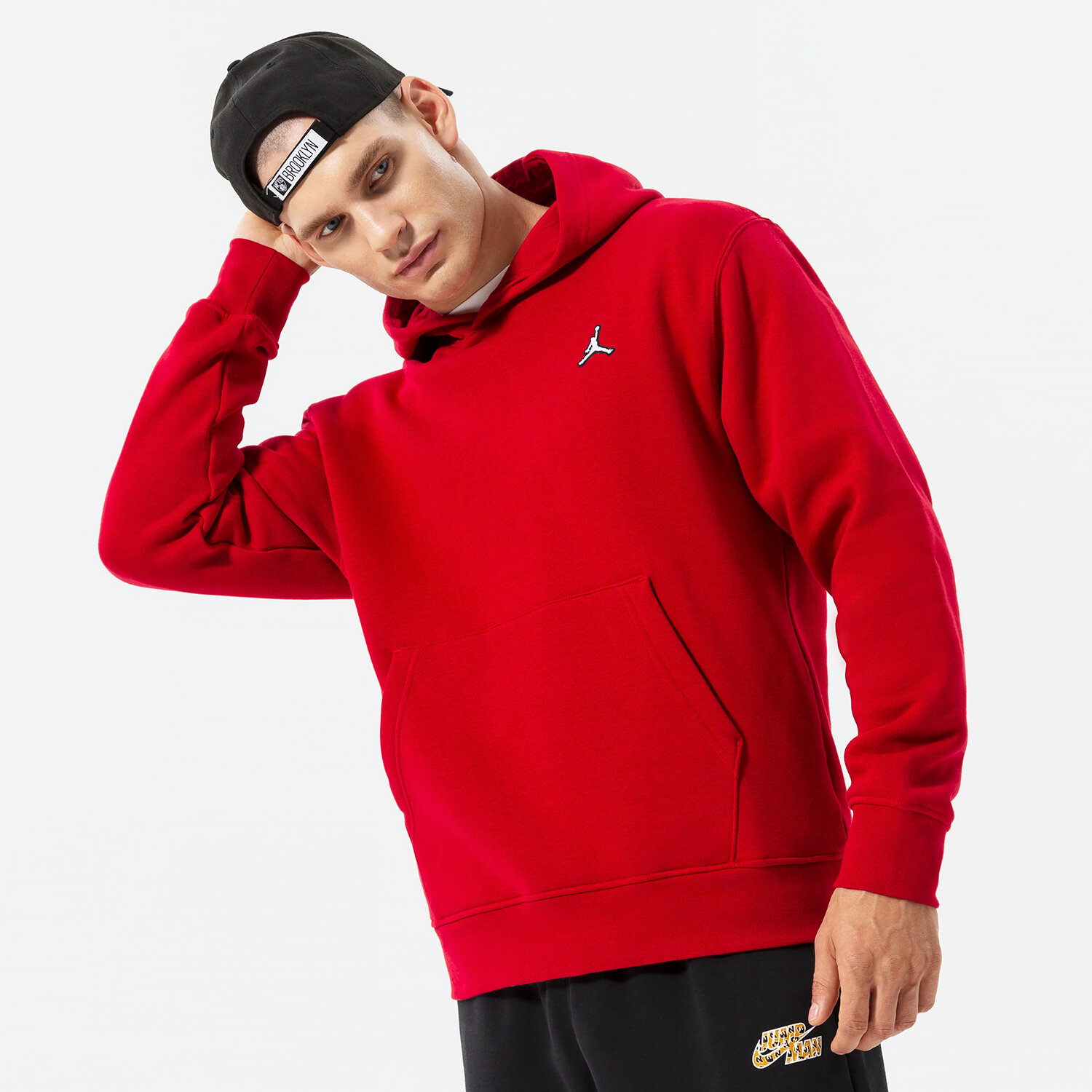 Bluza męska JORDAN BLUZA Z KAPTUREM M J ESS FLC PO DQ7466-687 CZERWONY