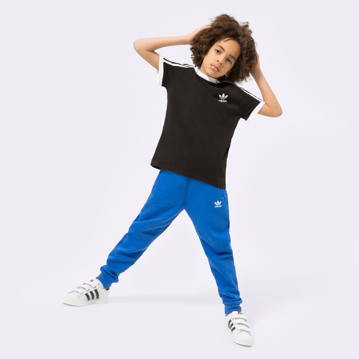 Koszulka, t-shirt dla dzieci ADIDAS T-SHIRT 3STRIPES TEE BOY HK0264 BIAŁY