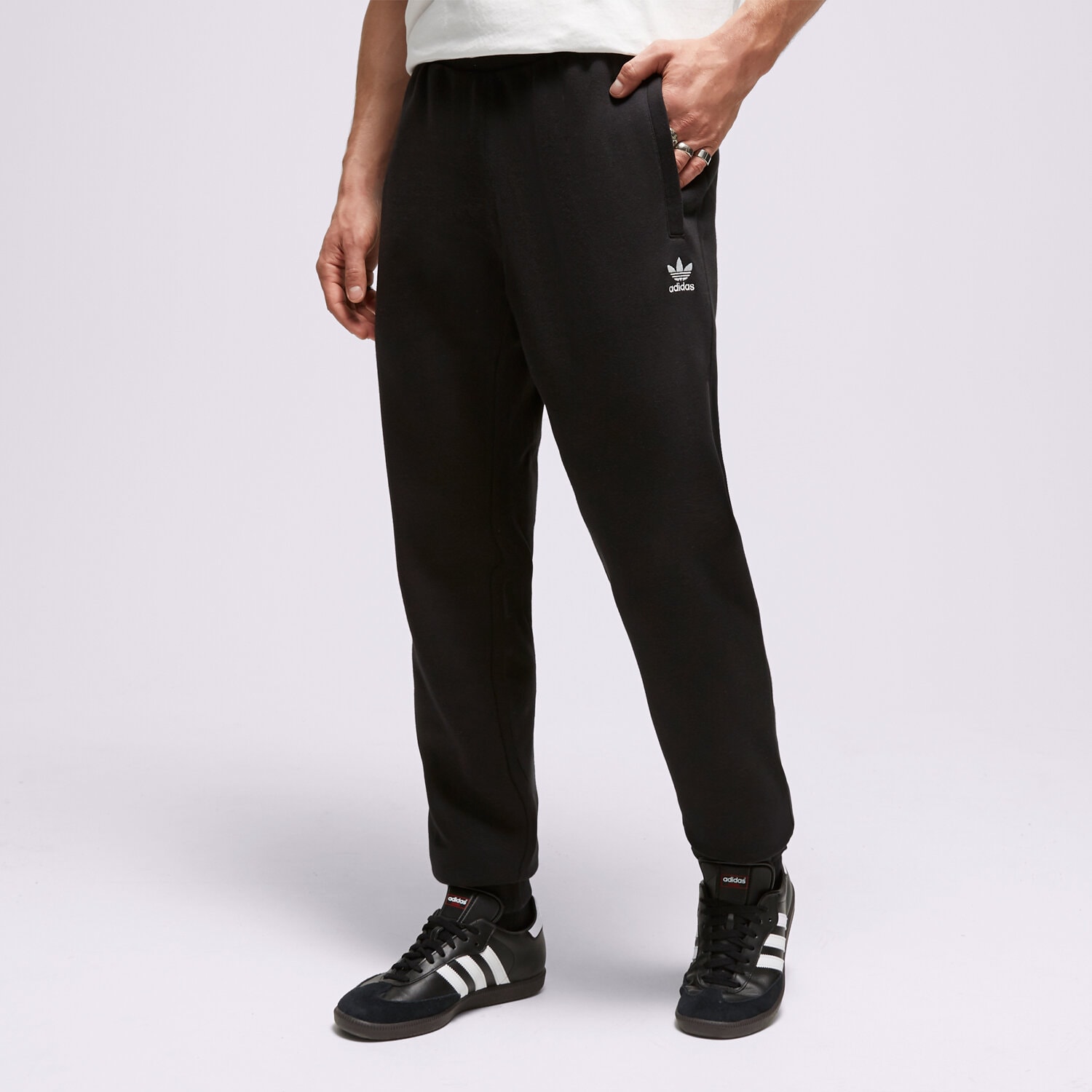 Spodnie sportowe męskie ADIDAS SPODNIE ESSENTIALS PANT IA4837 CZARNY