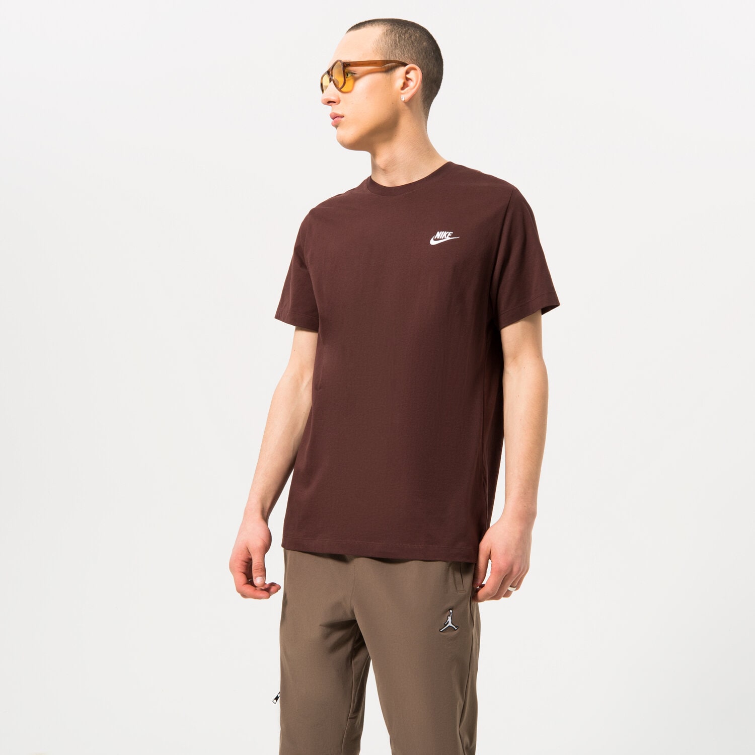 Koszulka, t-shirt sportowy męski NIKE T-SHIRT SPORTSWEAR CLUB AR4997-227 BRĄZOWY