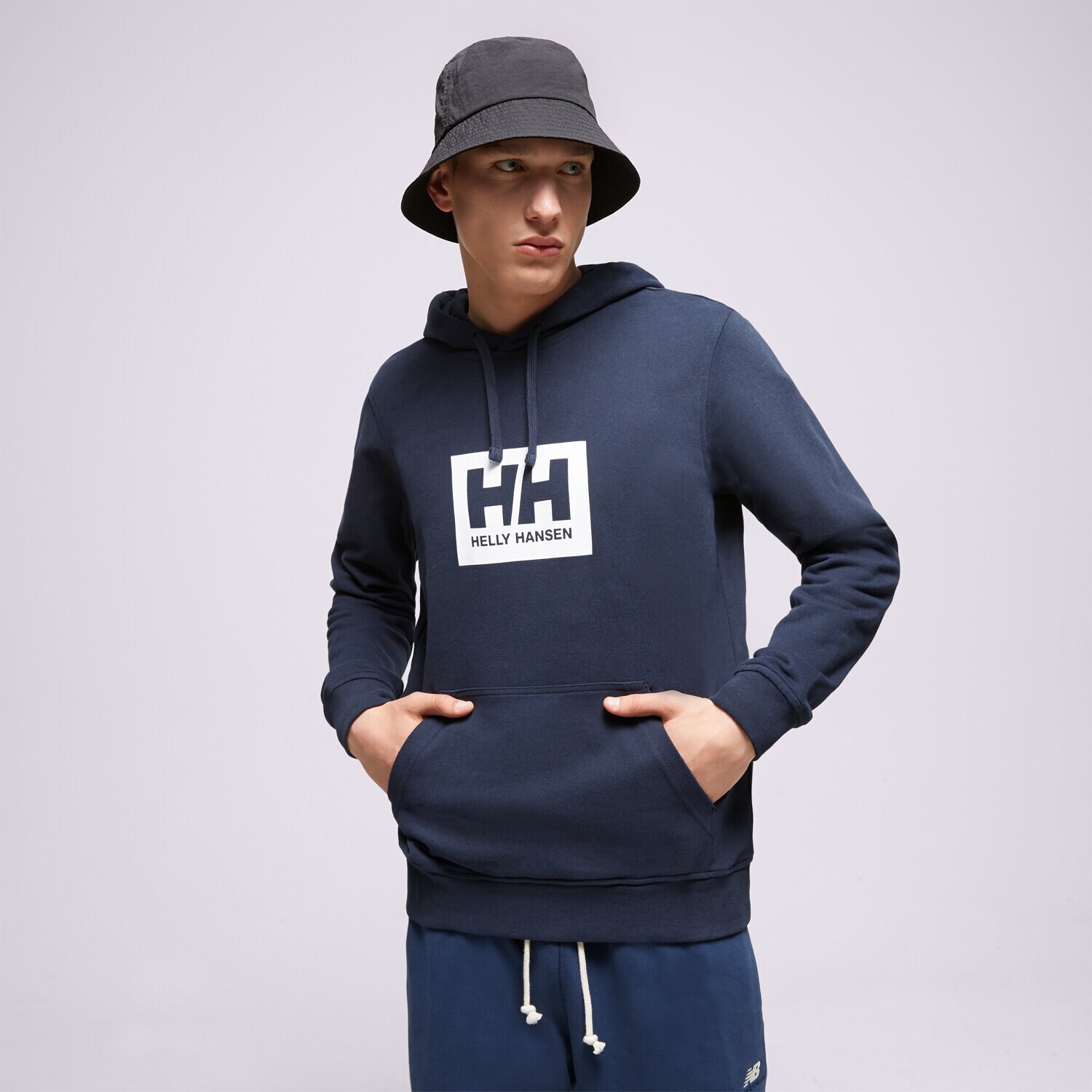 Bluza męska HELLY HANSEN BLUZA Z KAPTUREM HH BOX HOODIE 53289598 CZARNY