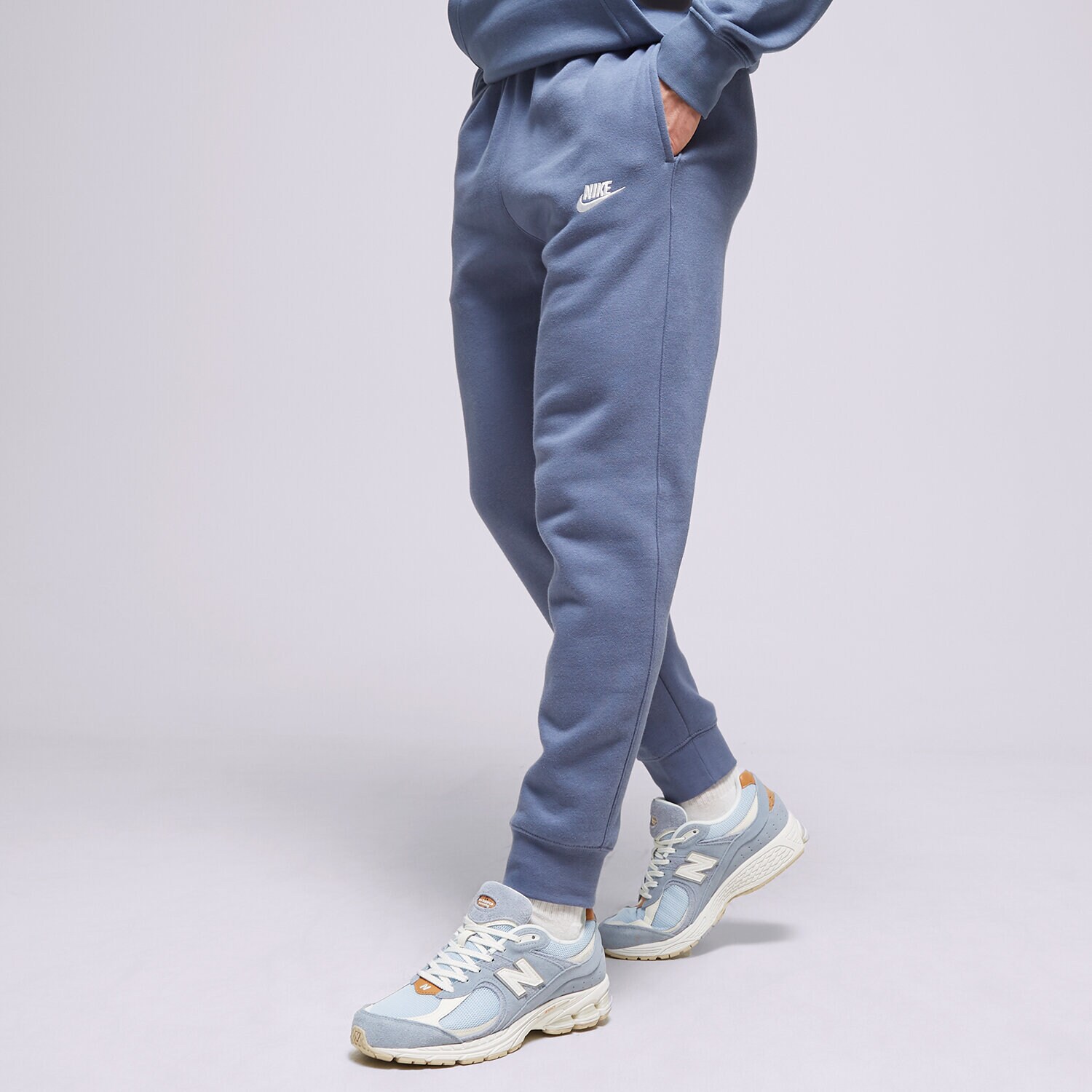 Spodnie sportowe męskie NIKE SPODNIE SPORTSWEAR CLUB FLEECE BV2671-491 NIEBIESKI
