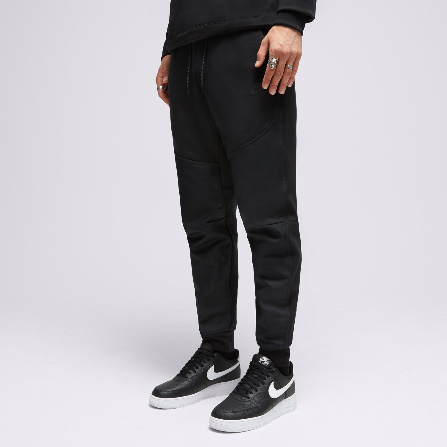 Spodnie sportowe męskie NIKE SPODNIE M NK TECH FLC OVERLAY JGGR DR6171-010 CZARNY
