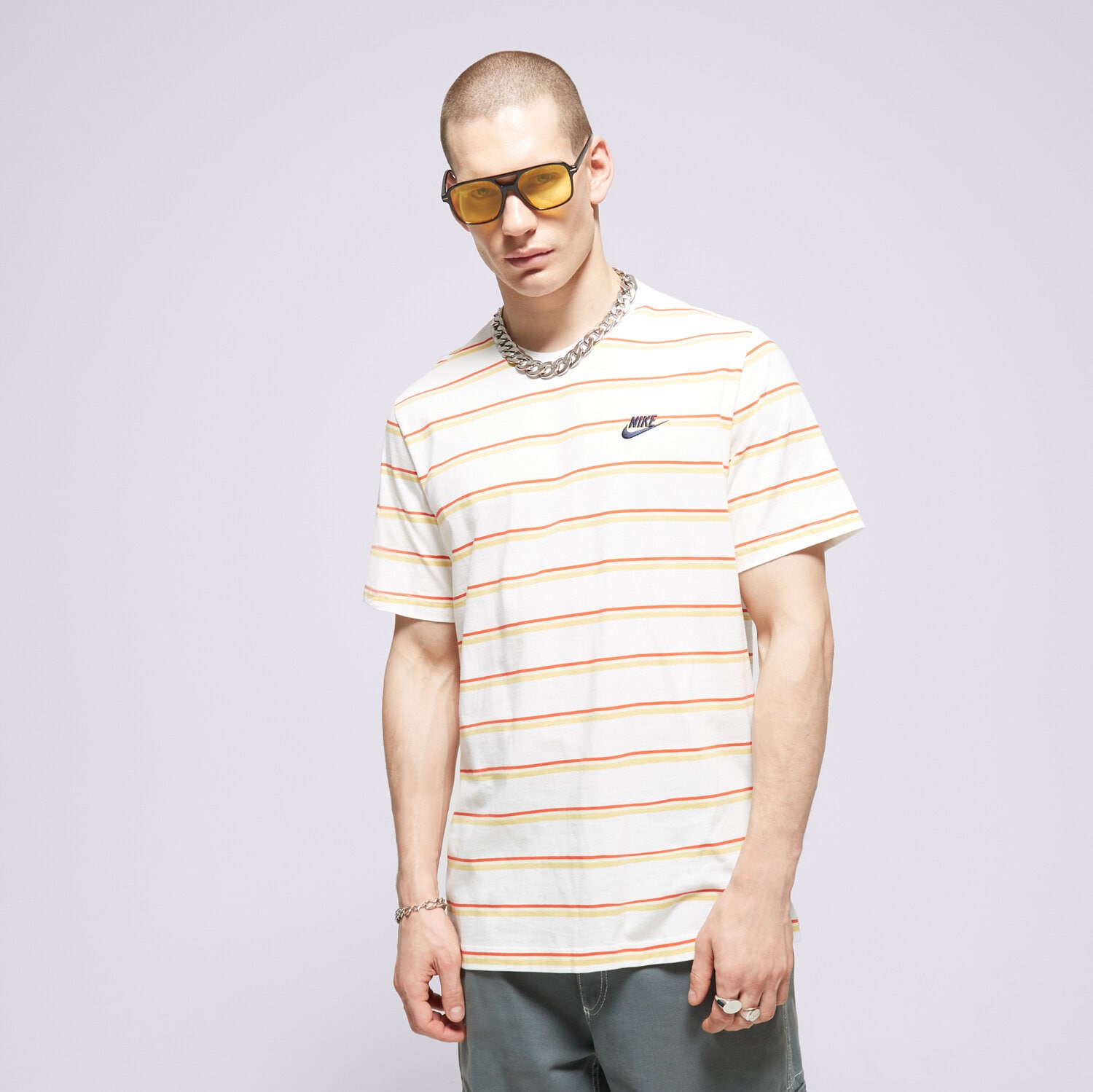 Koszulka, t-shirt sportowy męski NIKE T-SHIRT M NSW TEE CLUB STRIPE DZ2985-100 MULTICOLOR
