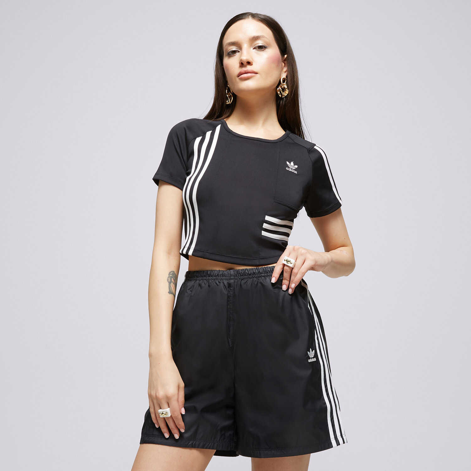 Koszulka, t-shirt damski ADIDAS T-SHIRT TEE IC2379 CZARNY