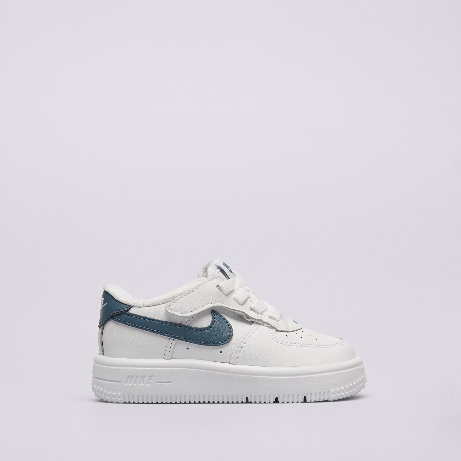 Buty sneakersy dla dzieci NIKE FORCE 1 LOW EASYON BT FN0236-110 BIAŁY