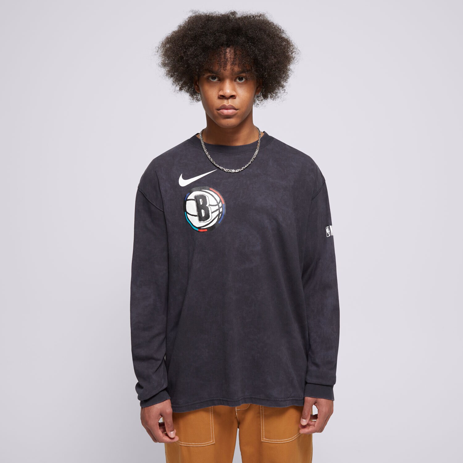 Koszulka, t-shirt sportowy męski NIKE T-SHIRT BKN M NK CTS CE LS MAX90 TEE HJ2545-010 CZARNY