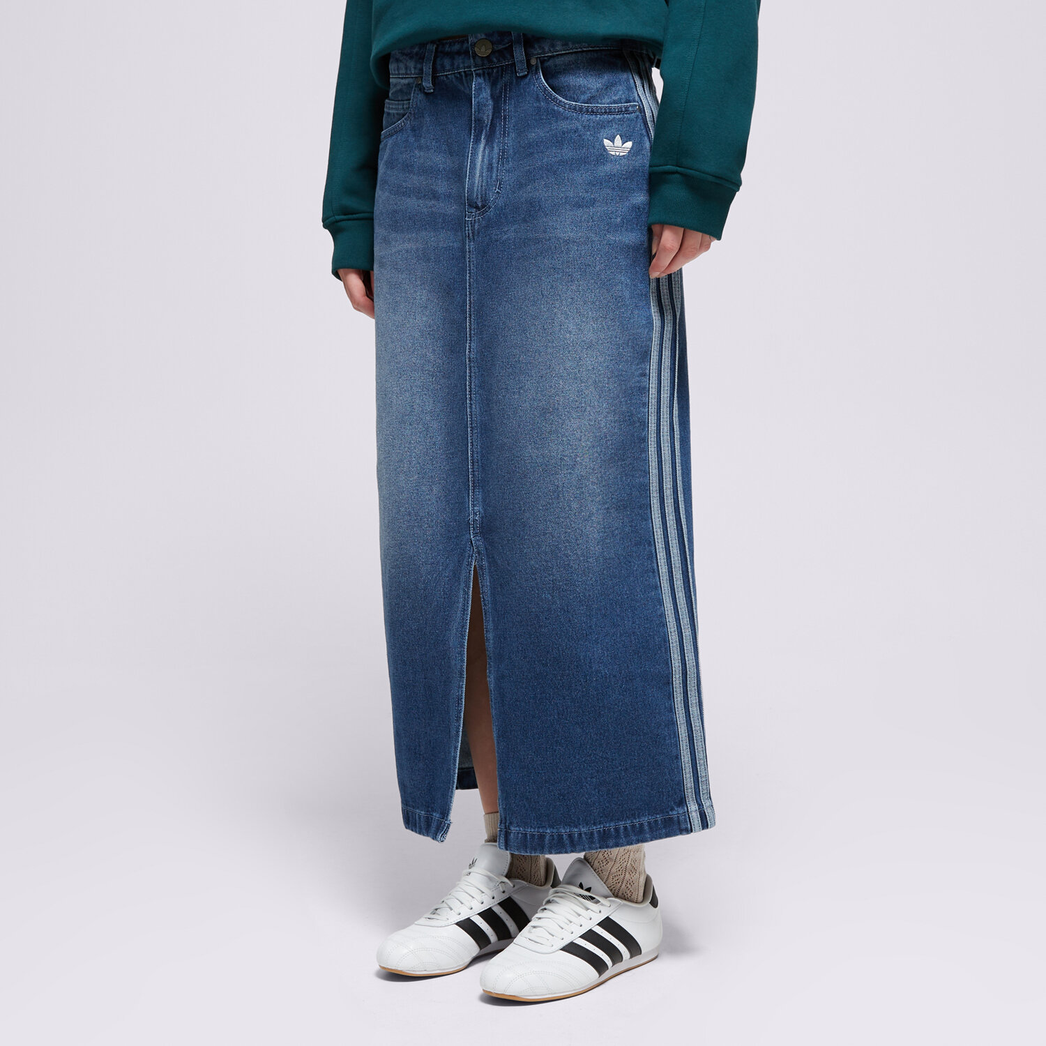 Modna sukienka sportowa ADIDAS SPÓDNICZKA DENIM LONG SKT JW2658 NIEBIESKI