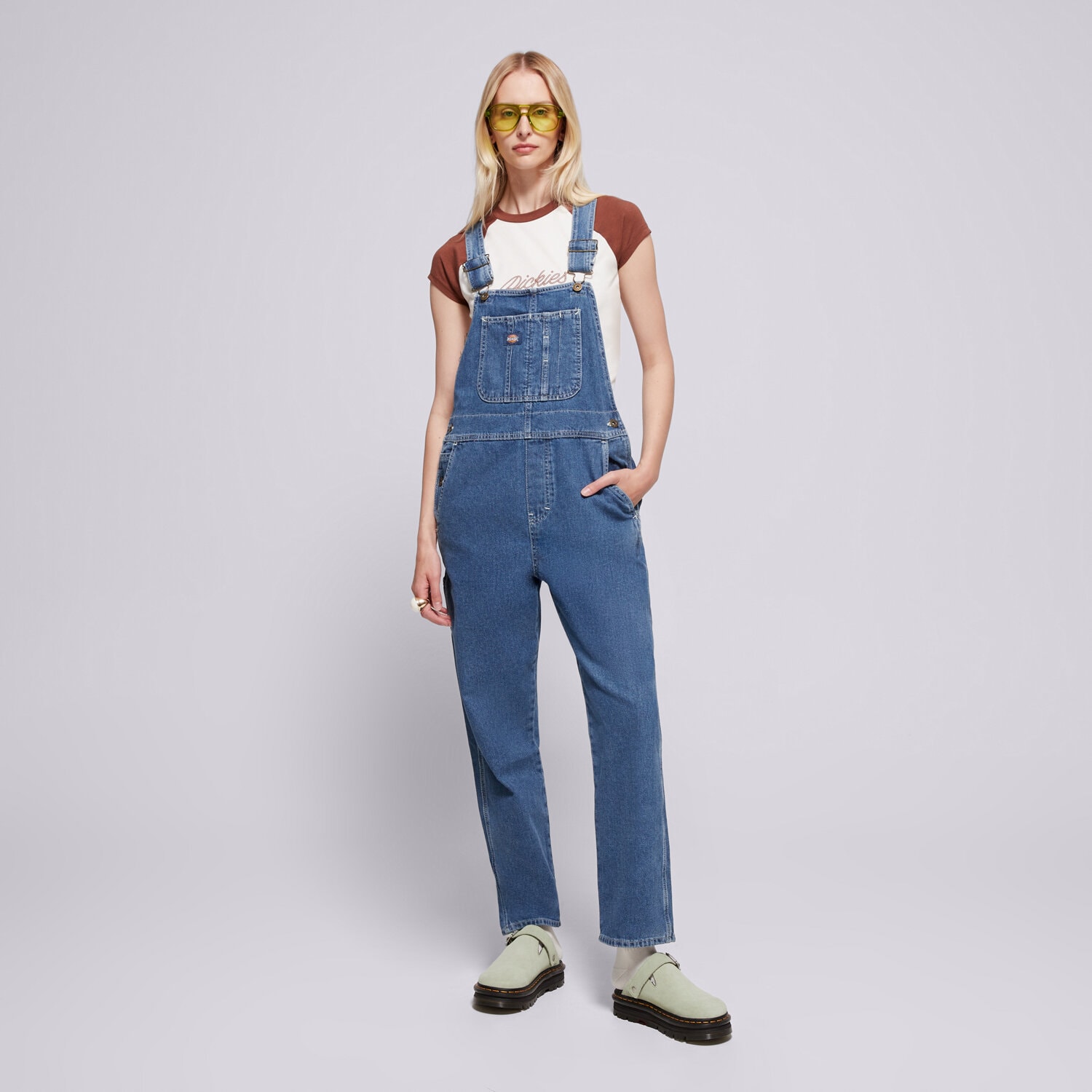 Spodnie sportowe damskie DICKIES SPODNIE DICKIES CLASSIC DENIM BIB W DK0A4XYCCLB1 NIEBIESKI