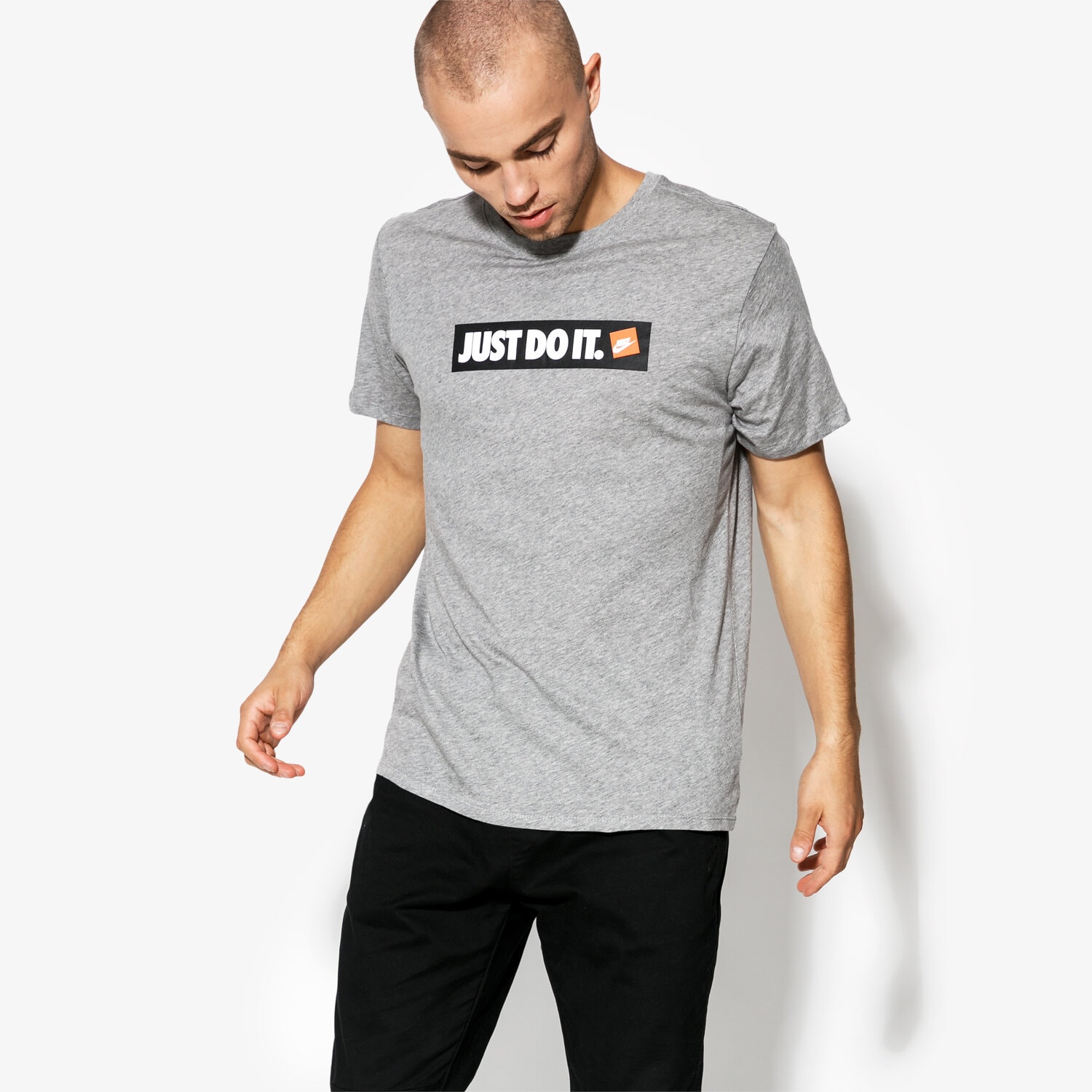 Koszulka, t-shirt sportowy męski NIKE T-SHIRT SS M NSW TEE HBR 1 AA6412-063 SZARY