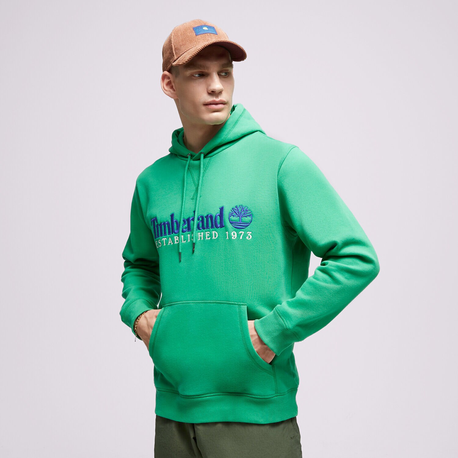 Bluza męska TIMBERLAND BLUZA Z KAPTUREM LS 50TH ANNIVERSARY EST. 1973 TB0A6S5WED31 ZIELONY