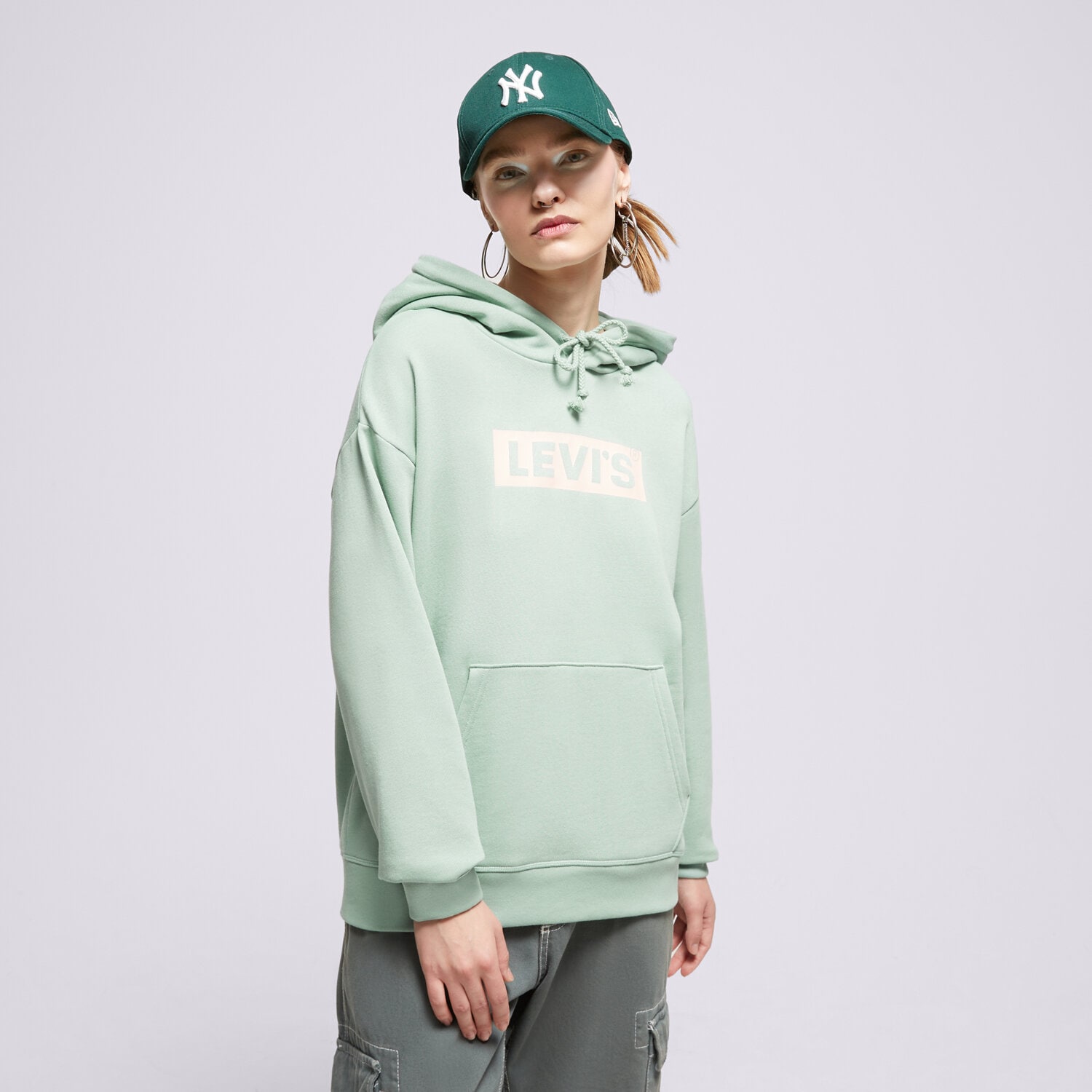 Bluza damska LEVI'S BLUZA Z KAPTUREM GRAPHIC STANDARD 18487-0249 ZIELONY