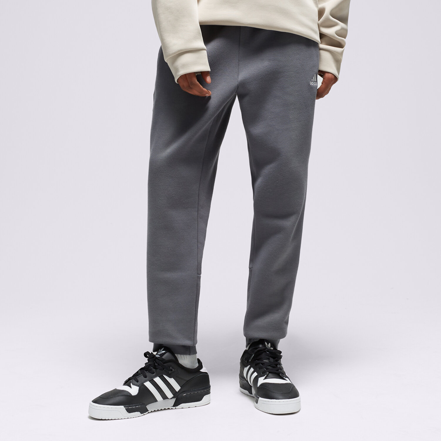 Spodnie sportowe męskie ADIDAS ENERGIZE FLEECE JOGGERS  GL4601 SZARY