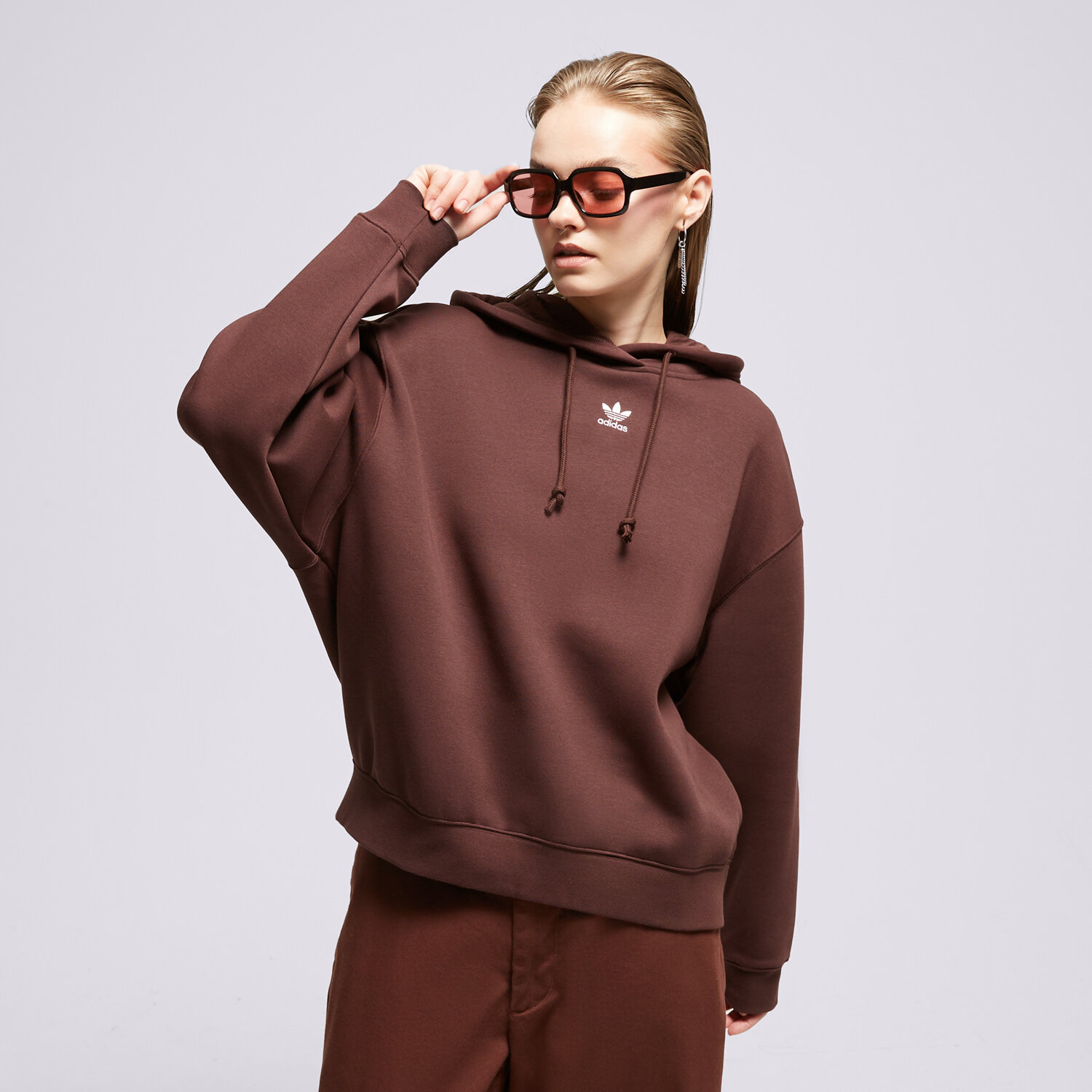 Bluza damska ADIDAS BLUZA Z KAPTUREM HOODIE IK3998 BRĄZOWY