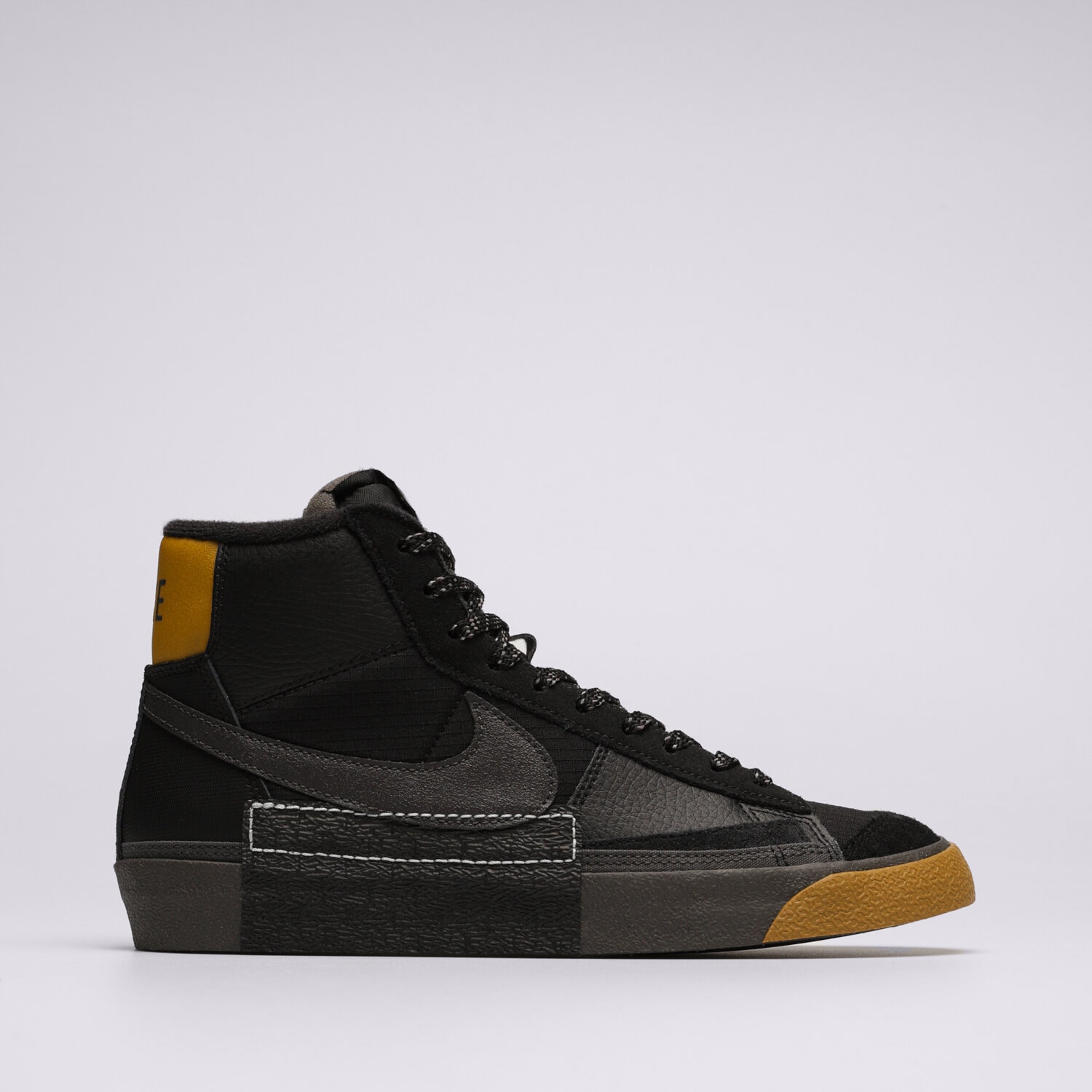Buty sneakersy męskie NIKE BLAZER MID PRO CLUB FB8891-001 CZARNY