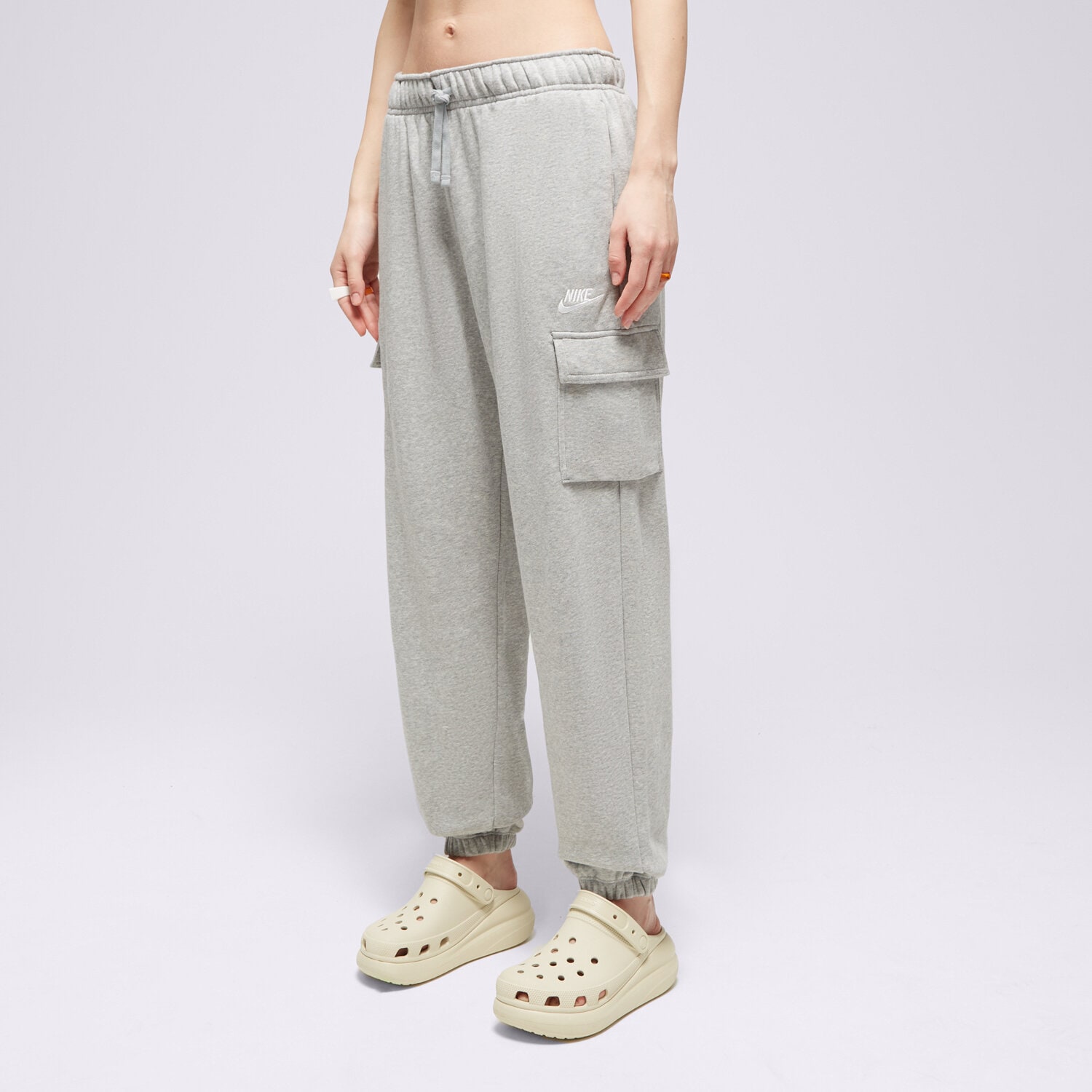 Spodnie sportowe damskie NIKE SPODNIE W NSW CLUB FLC MR PANT CARGO DQ5196-063 SZARY