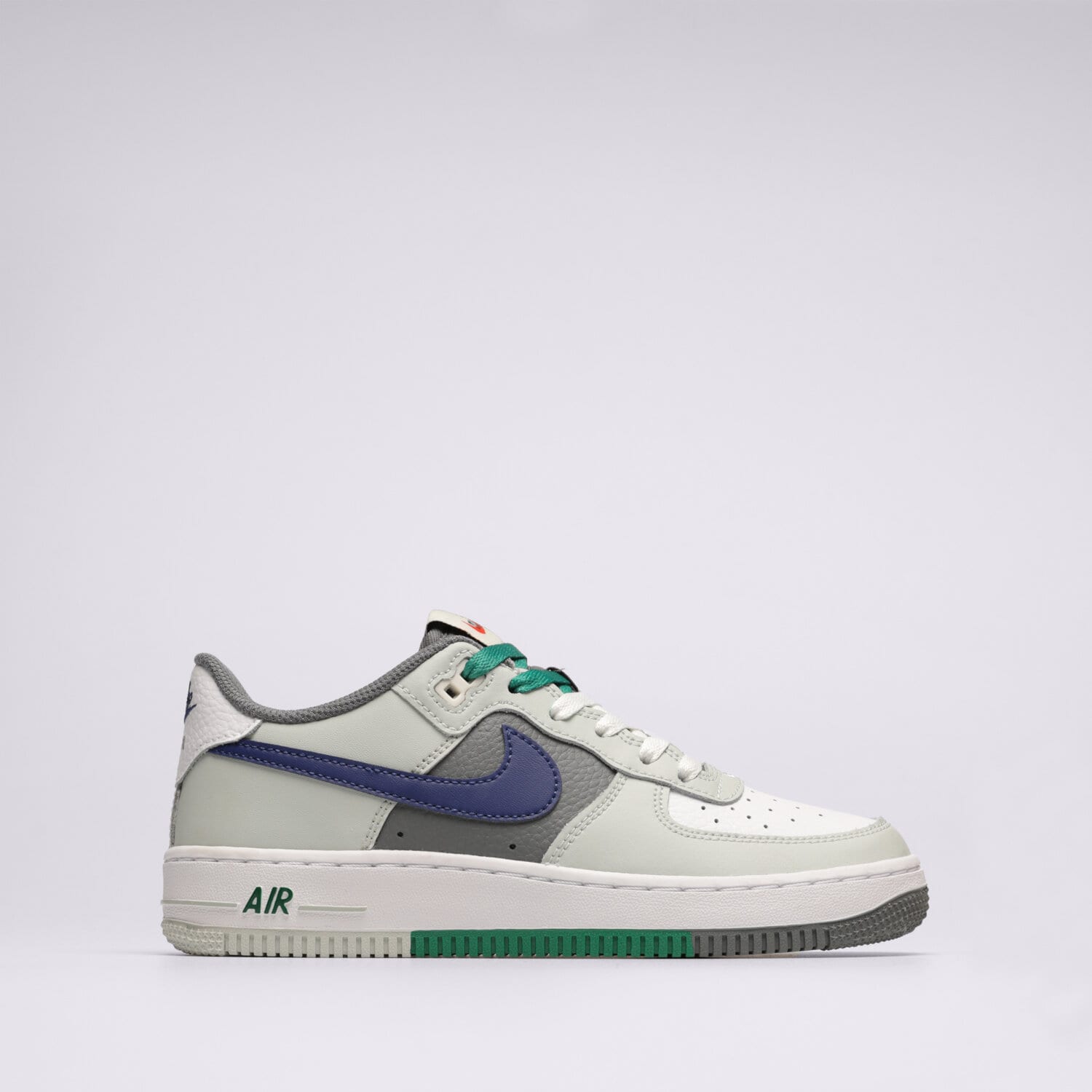 Buty sneakersy dla dzieci NIKE AIR FORCE 1 LV8 1 FB9035-001 SZARY