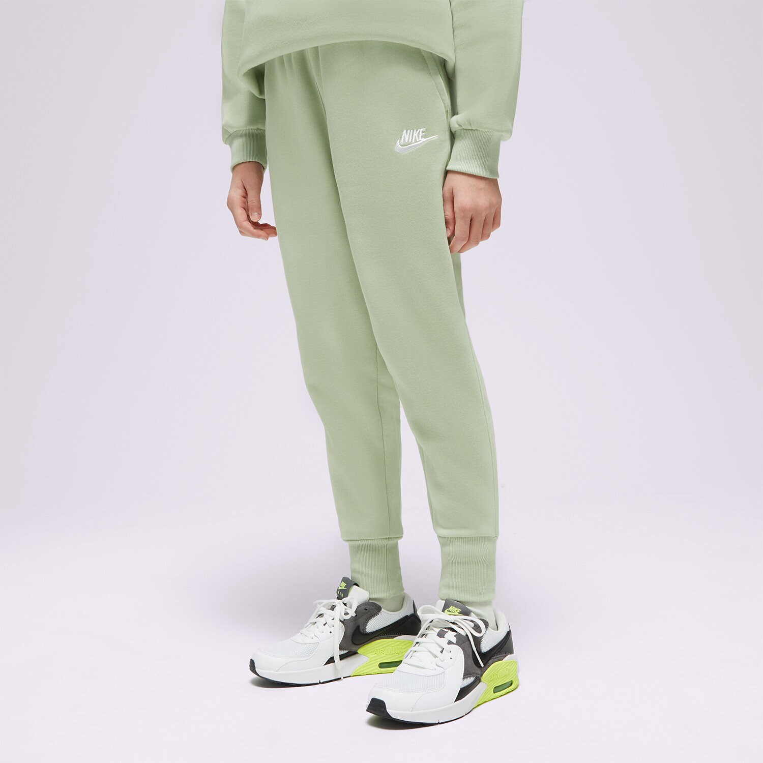 Sportowe spodnie dziecięce NIKE SPODNIE G NSW CLUB FLC HR FTD PNT LBR GIRL FD2921-343 ZIELONY