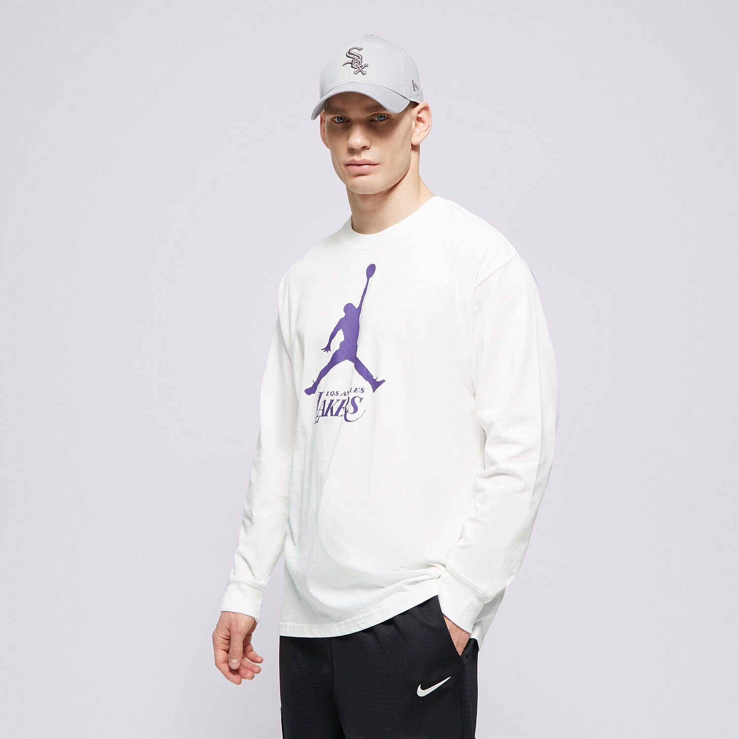 Koszulka, t-shirt sportowy męski NIKE T SHIRT LAL M NK ES NBA JDN LS NBA FN1268-100 BIAŁY
