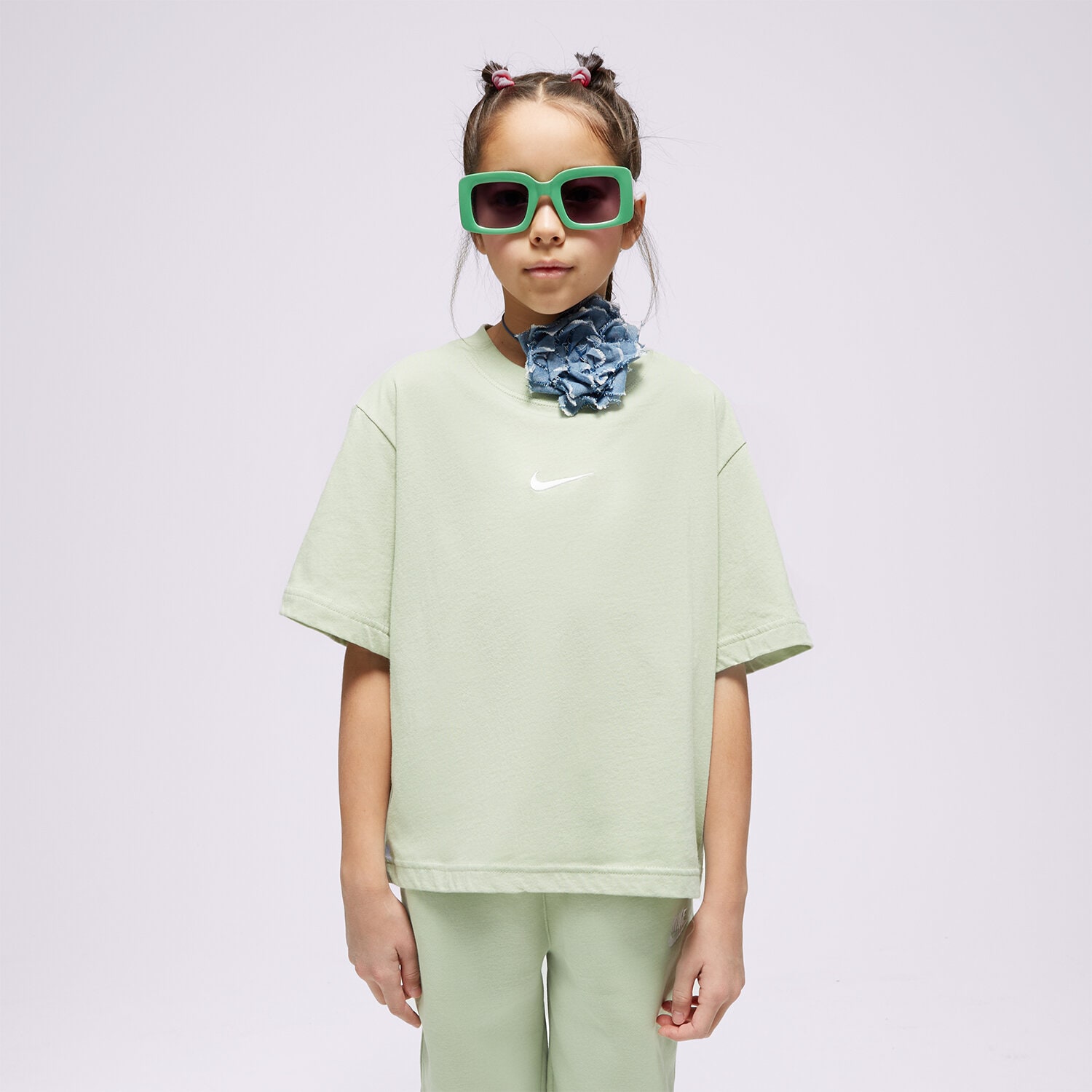 Koszulka, t-shirt dla dzieci NIKE T SHIRT NIKE SPORTSWEAR GIRL DH5750-343 ZIELONY