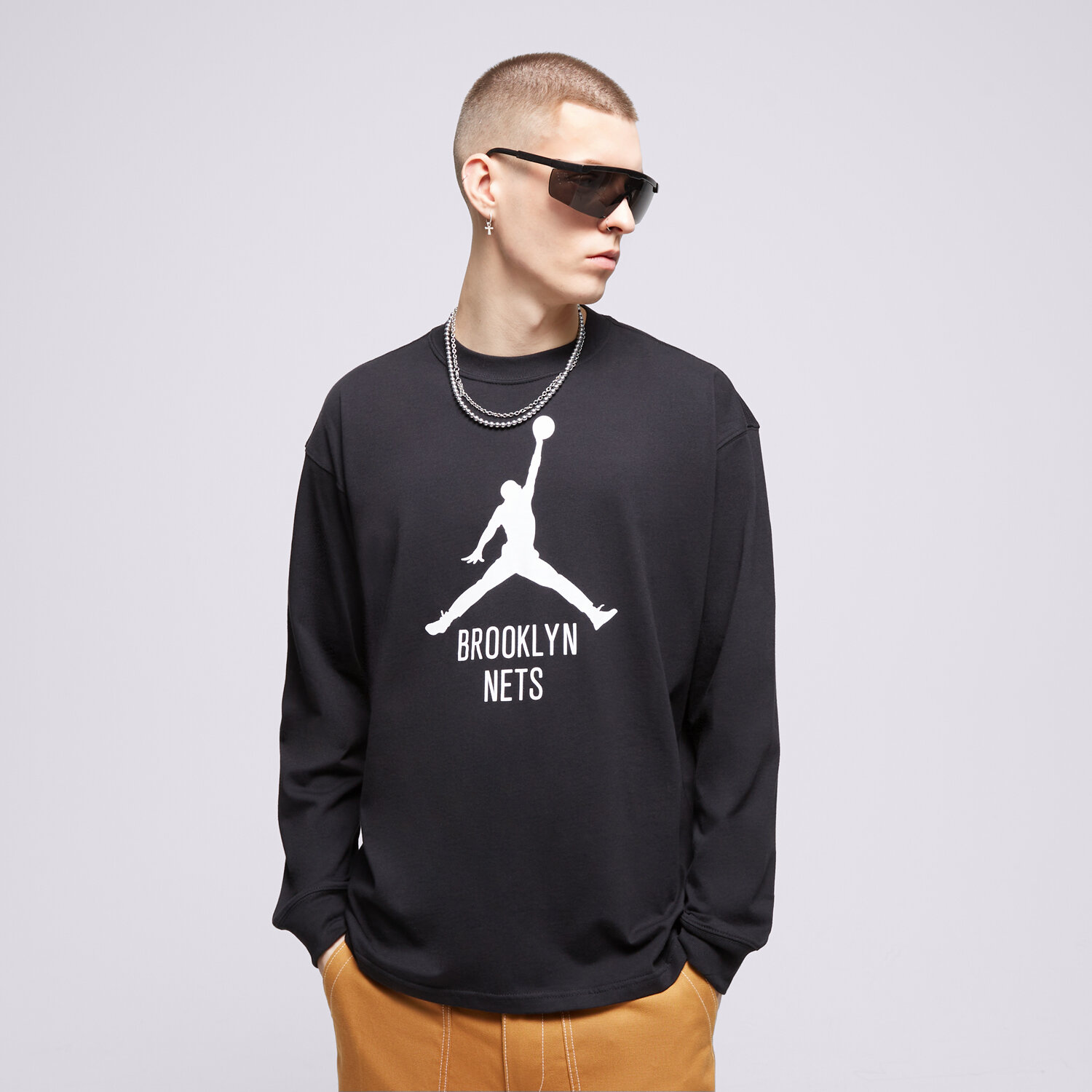 Koszulka, t-shirt sportowy męski NIKE T SHIRT BKN M NK ES NBA JDN LS NBA FN1251-010 CZARNY