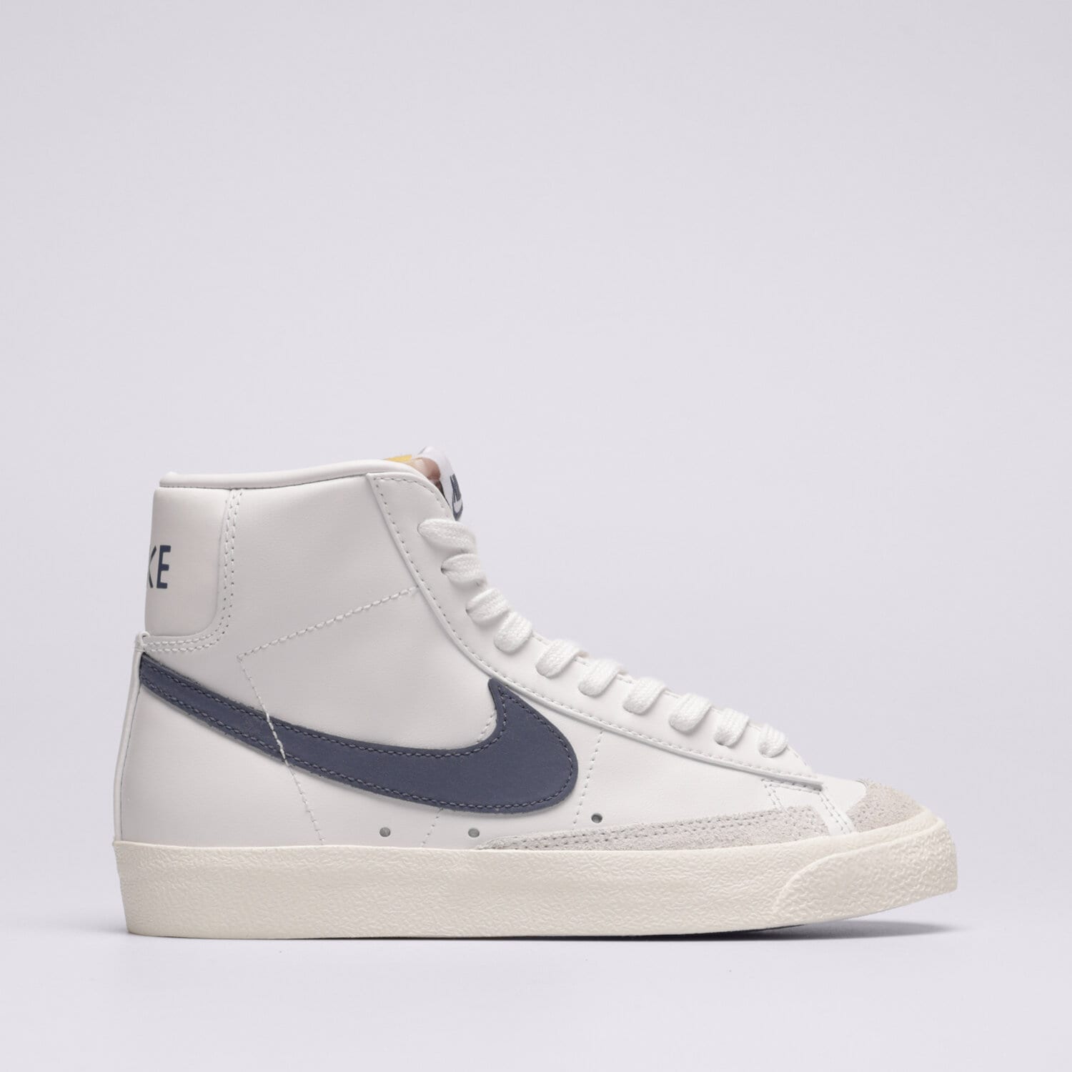 Buty sneakersy damskie NIKE W BLAZER MID '77 CZ1055-125 BIAŁY