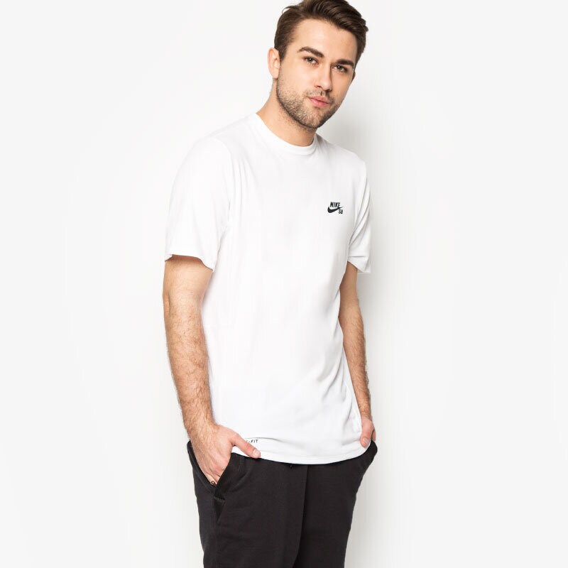 Koszulka, t-shirt sportowy męski NIKE T-SHIRT SB SKYLINE DFC GRAPHIC SS CREW 745252100 BIAŁY