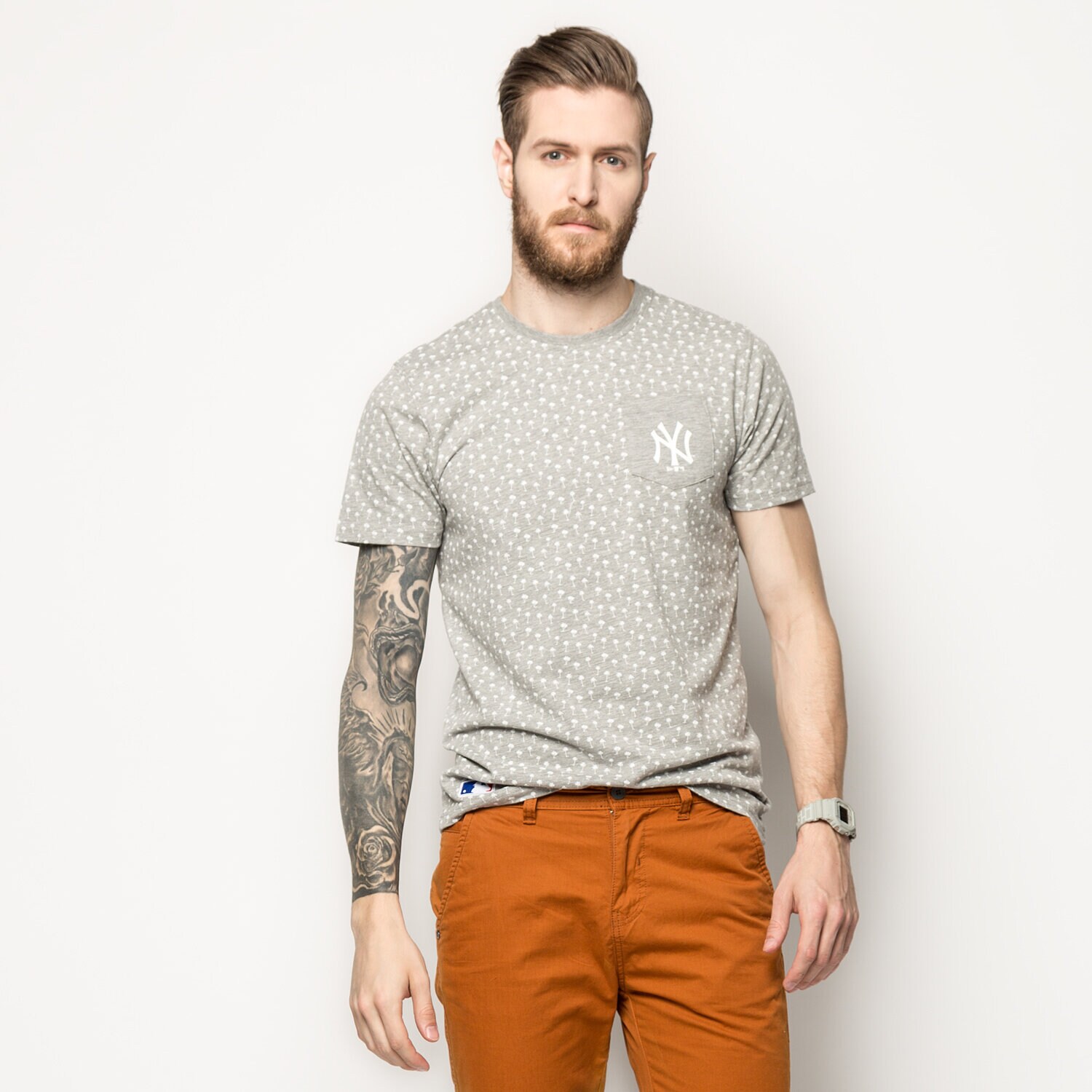 Koszulka, t-shirt sportowy męski NEW ERA T-SHIRT AOP PALM NY YANKEES GRY HEAT 11243114 SZARY