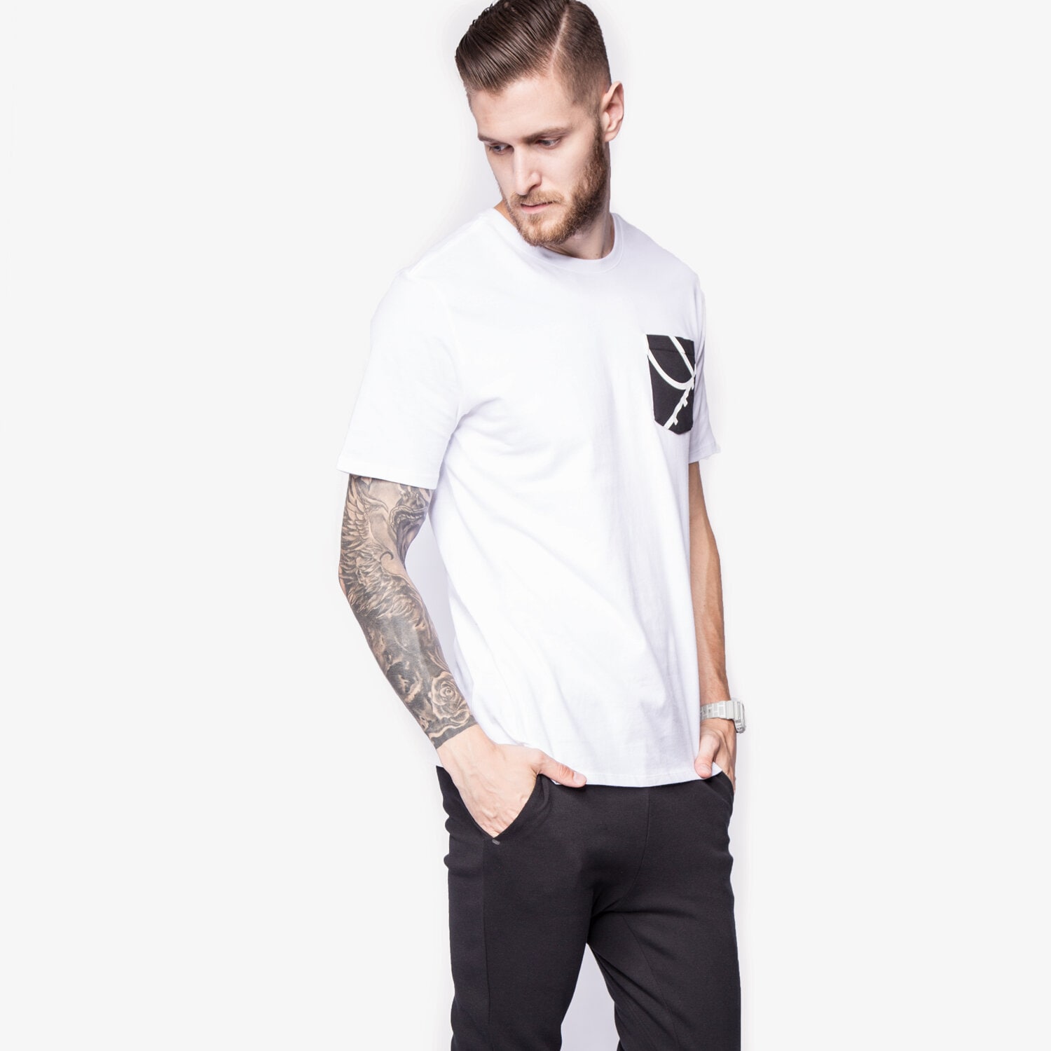 Koszulka, t-shirt sportowy męski NIKE T-SHIRT AIR BRAND TEE 778426100 BIAŁY