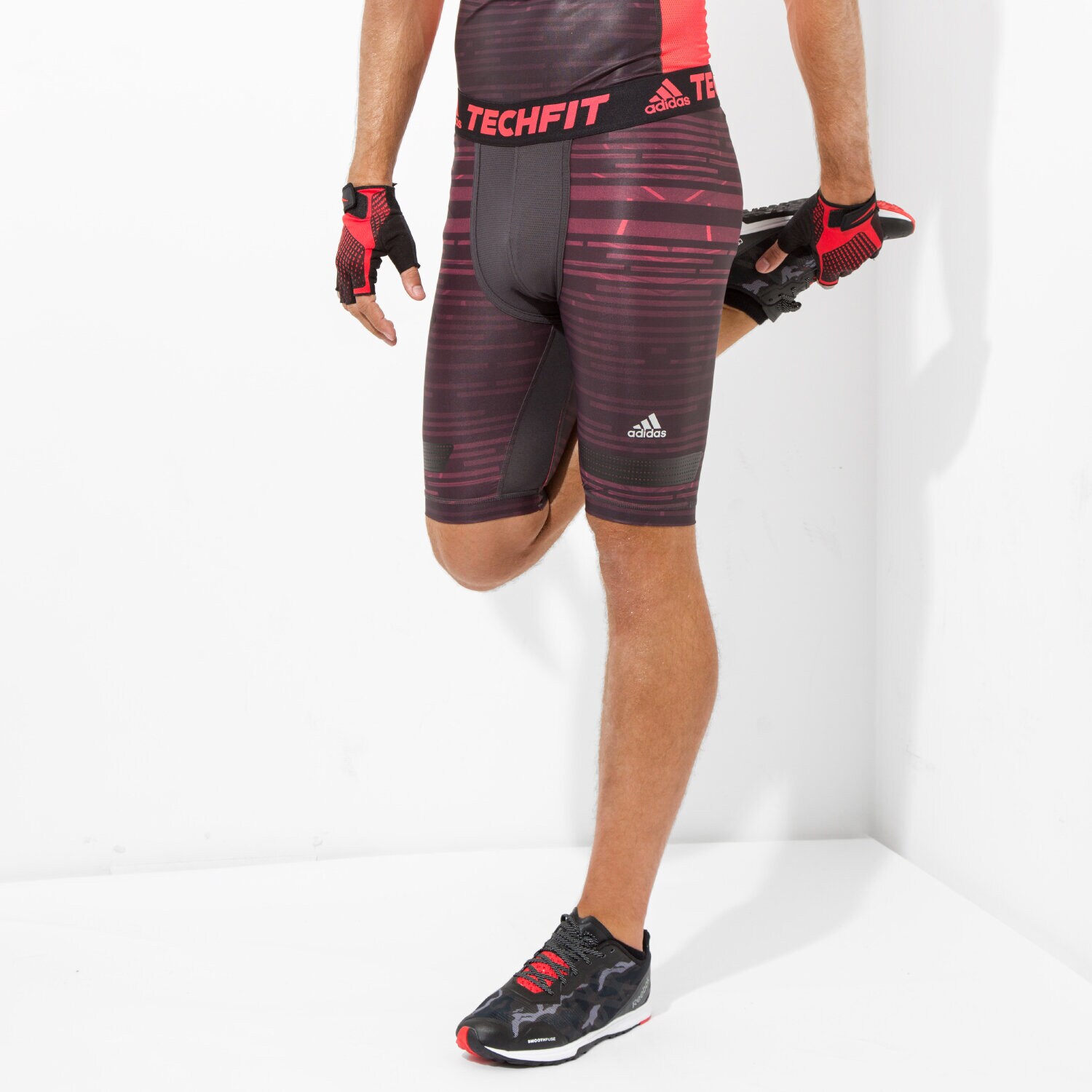 Krótkie spodenki, szorty męskie ADIDAS SZORTY TF CHILL SHORT AY8368 CZARNY