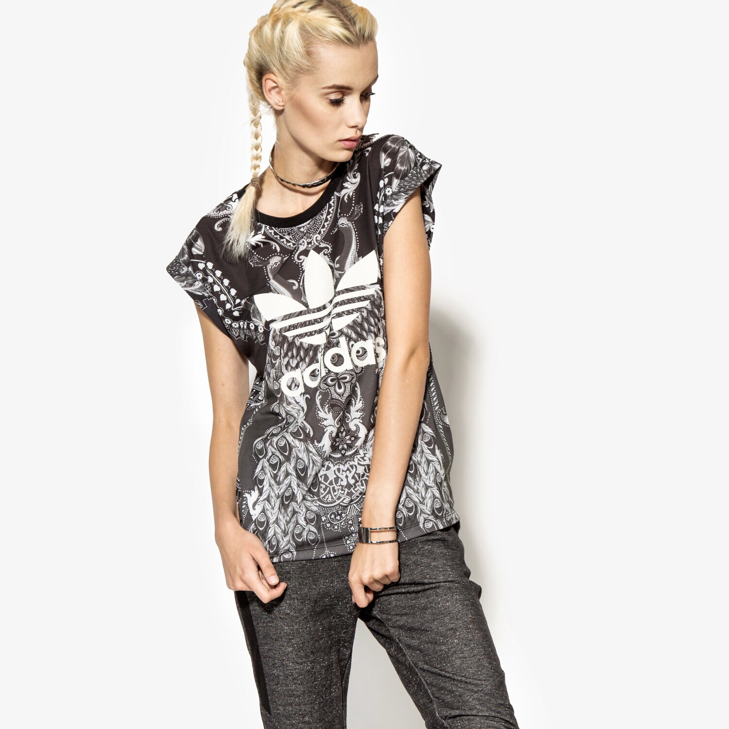 Koszulka, t-shirt damski ADIDAS T-SHIRT PAVAO TEE AY6880 CZARNY