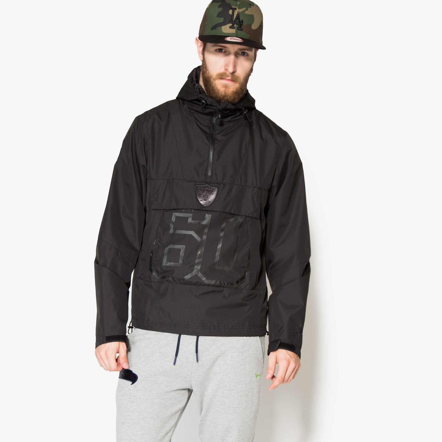 Bluza męska NEW ERA BLUZA NFL REMIX SMOCK 11278396 CZARNY