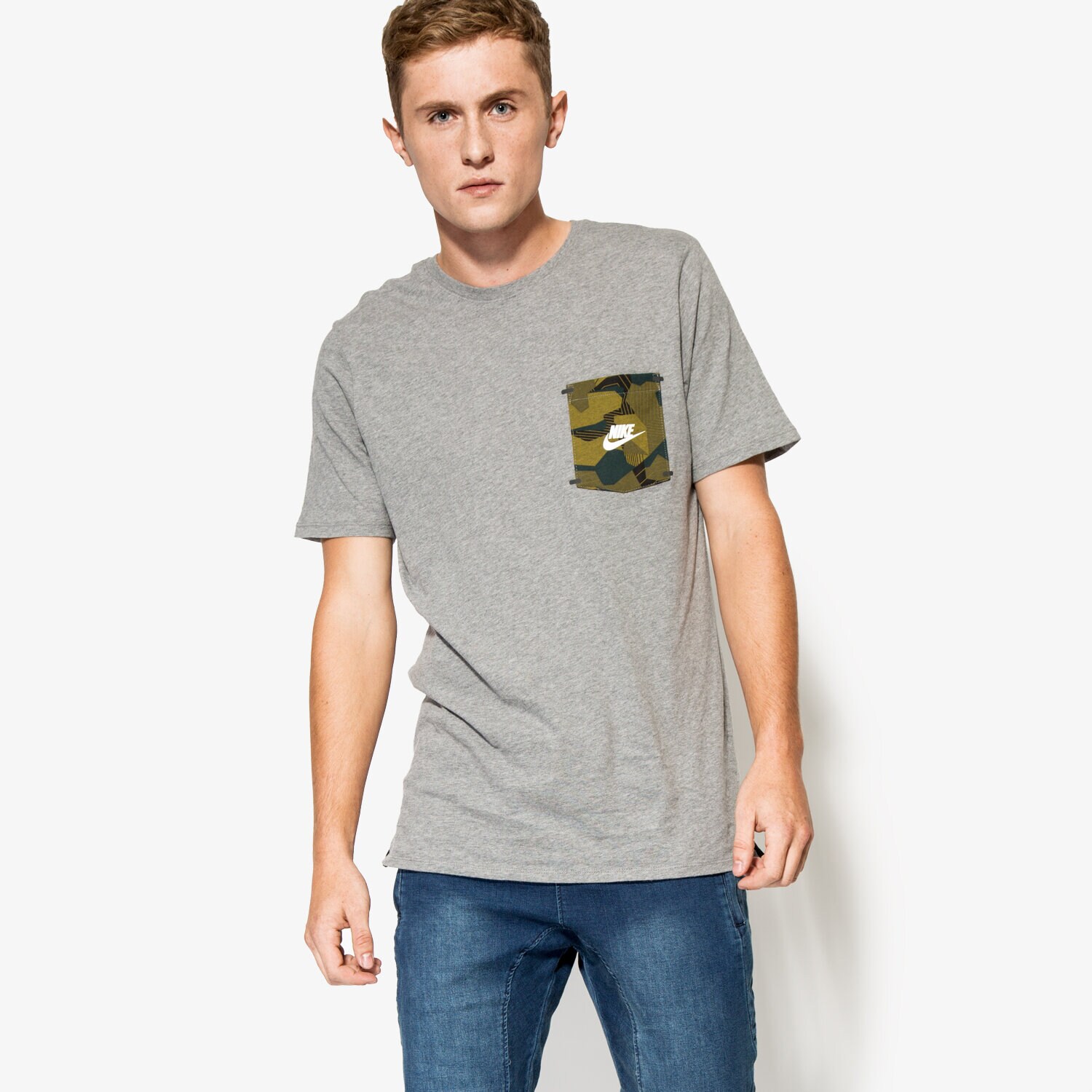 Koszulka, t-shirt sportowy męski NIKE T-SHIRT NIKE TEE-DROP HEM POCKET 805208091 SZARY