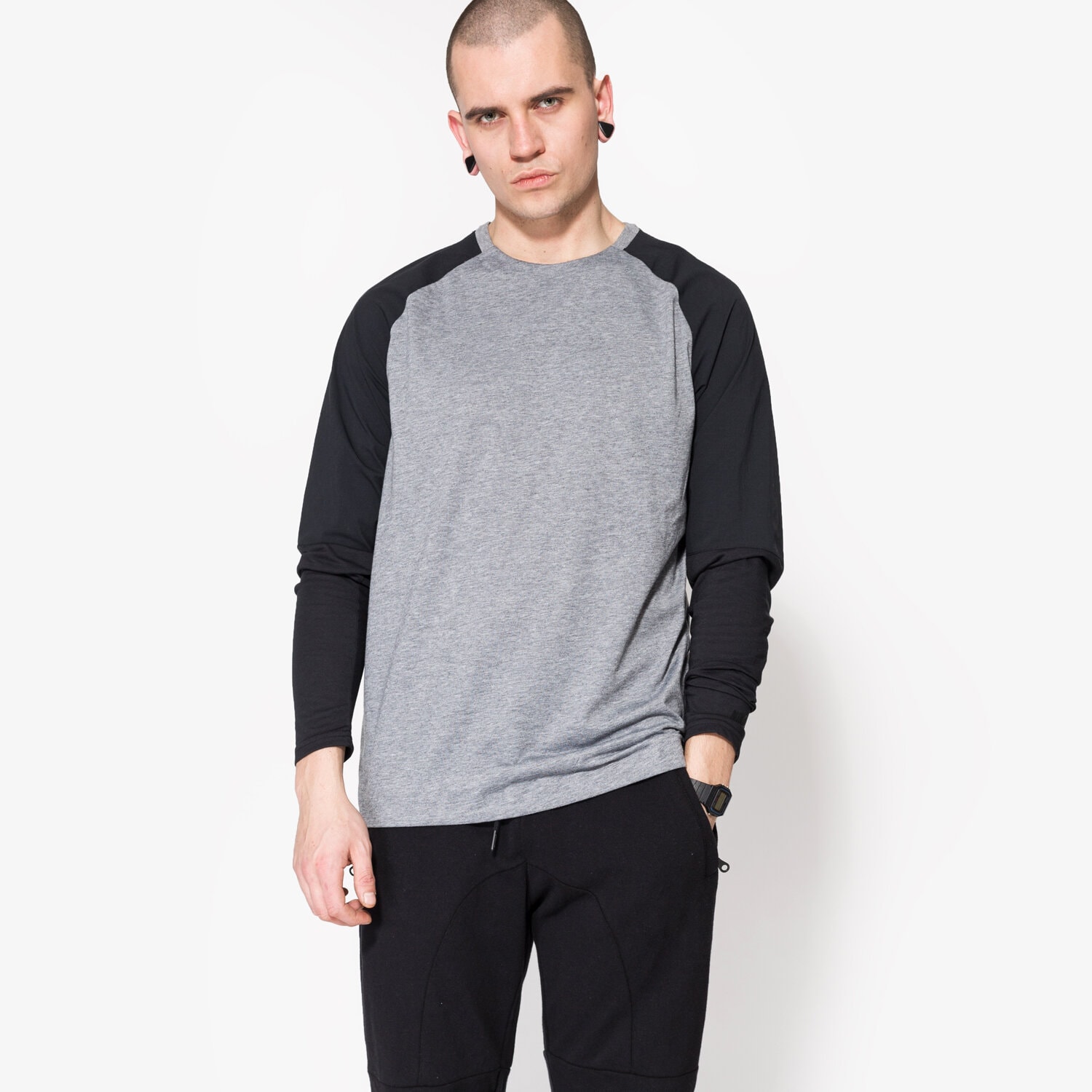 Koszulka, t-shirt sportowy męski NIKE T-SHIRT LS NSW BND TOP LS 832206091 SZARY