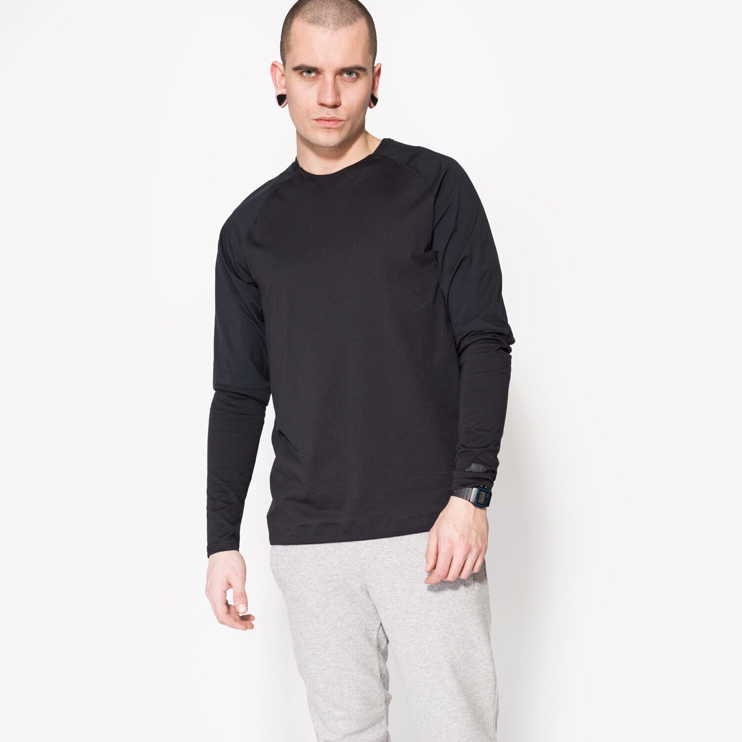 Koszulka, t-shirt sportowy męski NIKE T-SHIRT LS NSW BND TOP LS 832206010 CZARNY
