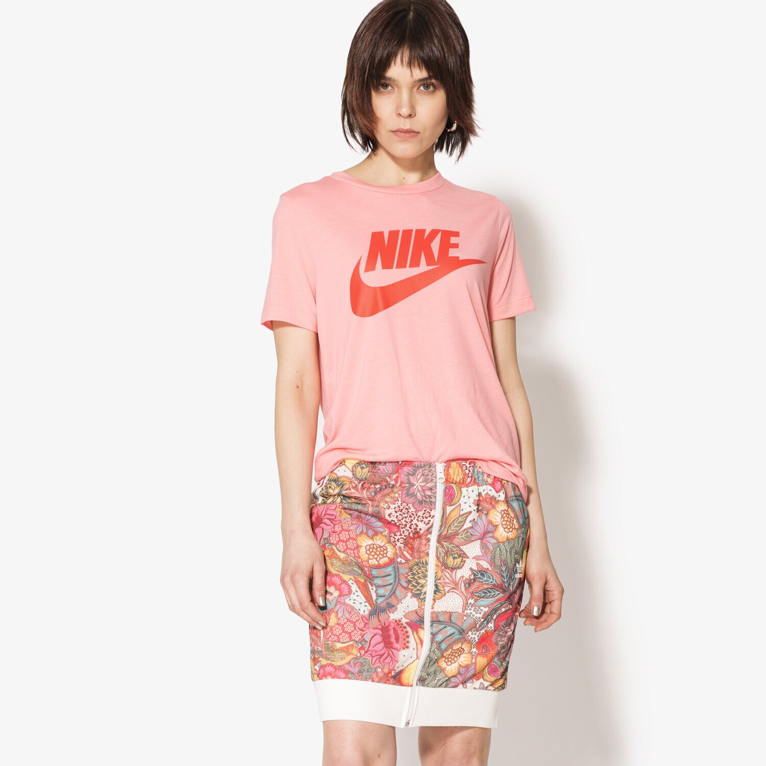 Koszulka, t-shirt damski NIKE T-SHIRT SS NSW ESSNTL TEE HBR 829747808 POMARAŃCZOWY