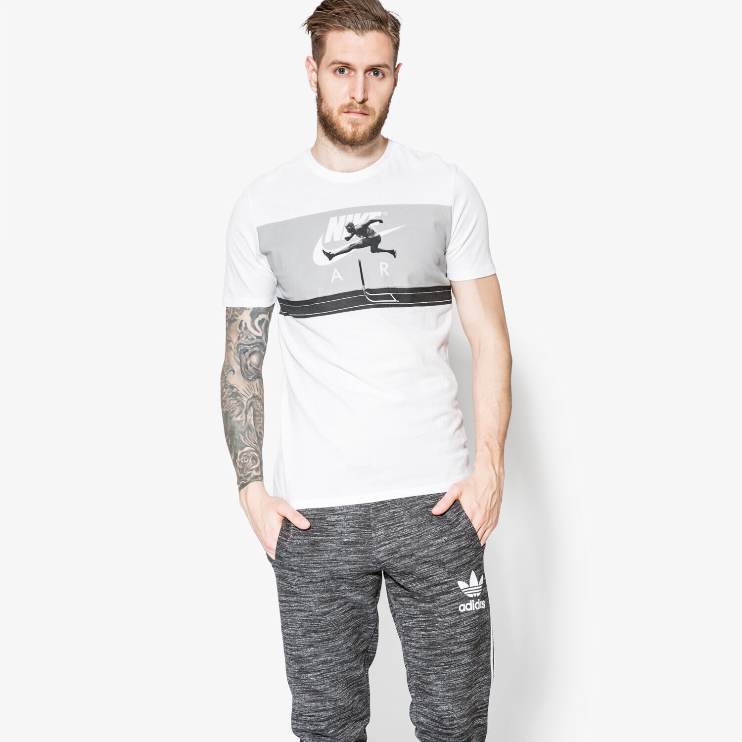 Koszulka, t-shirt sportowy męski NIKE T-SHIRT SS TEE AIR PHOTO 834630100 BIAŁY