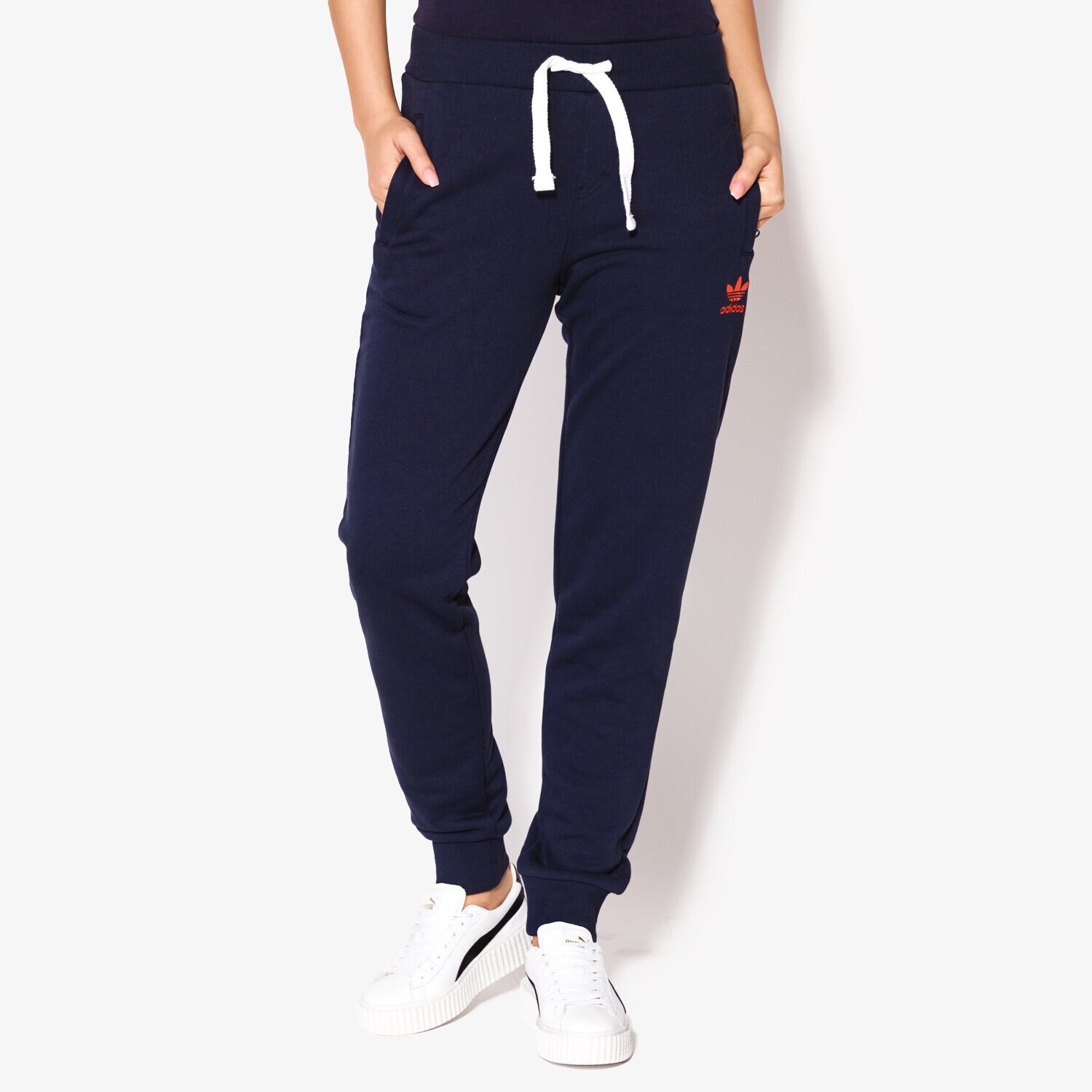 Spodnie sportowe damskie ADIDAS SPODNIE REGULAR CUFF TP BK5817 GRANATOWY