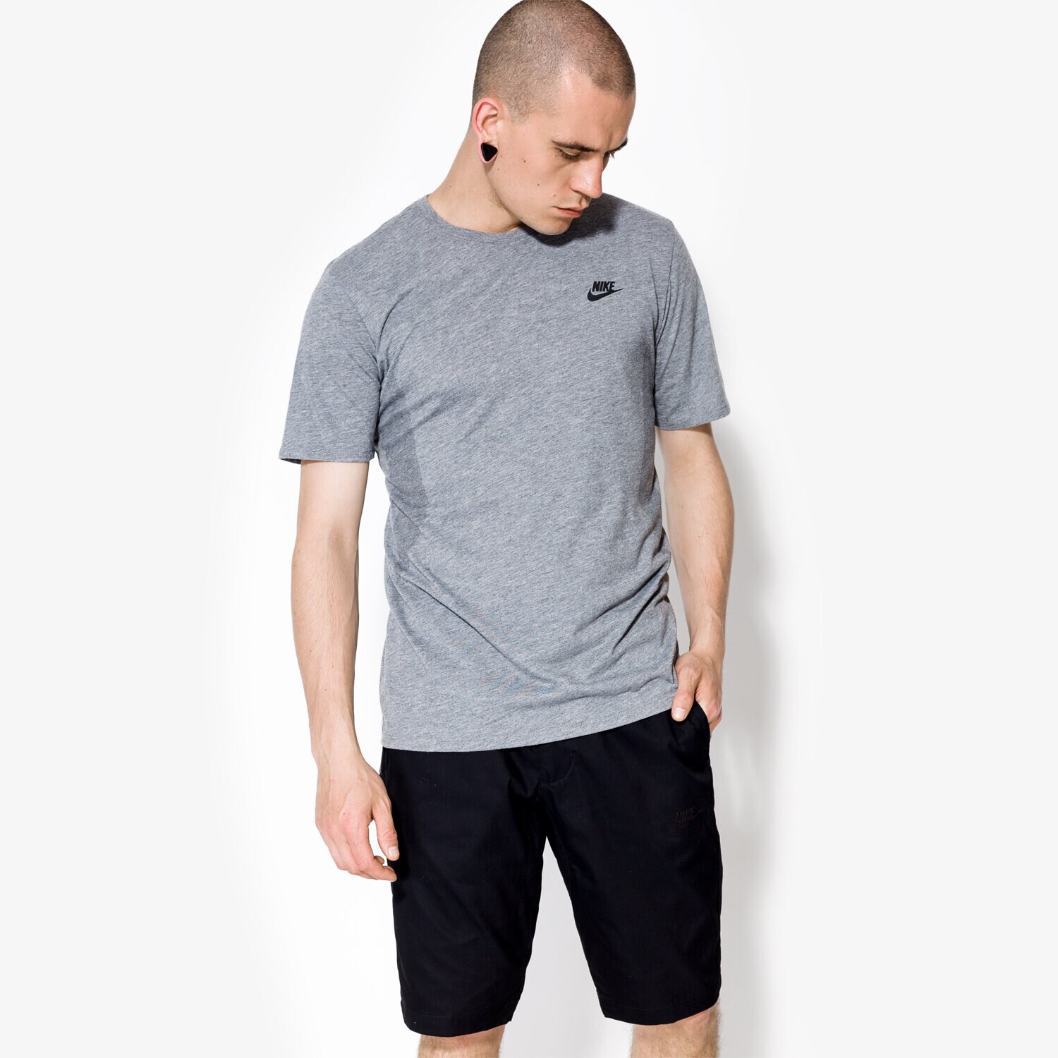Koszulka, t-shirt sportowy męski NIKE T-SHIRT SS DRY TEE DBL BND FTRA 847505091 SZARY