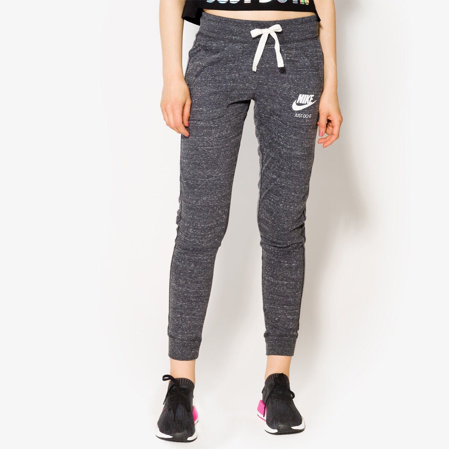 Spodnie sportowe damskie NIKE SPODNIE W NSW GYM VNTG PANT 883731060 SZARY
