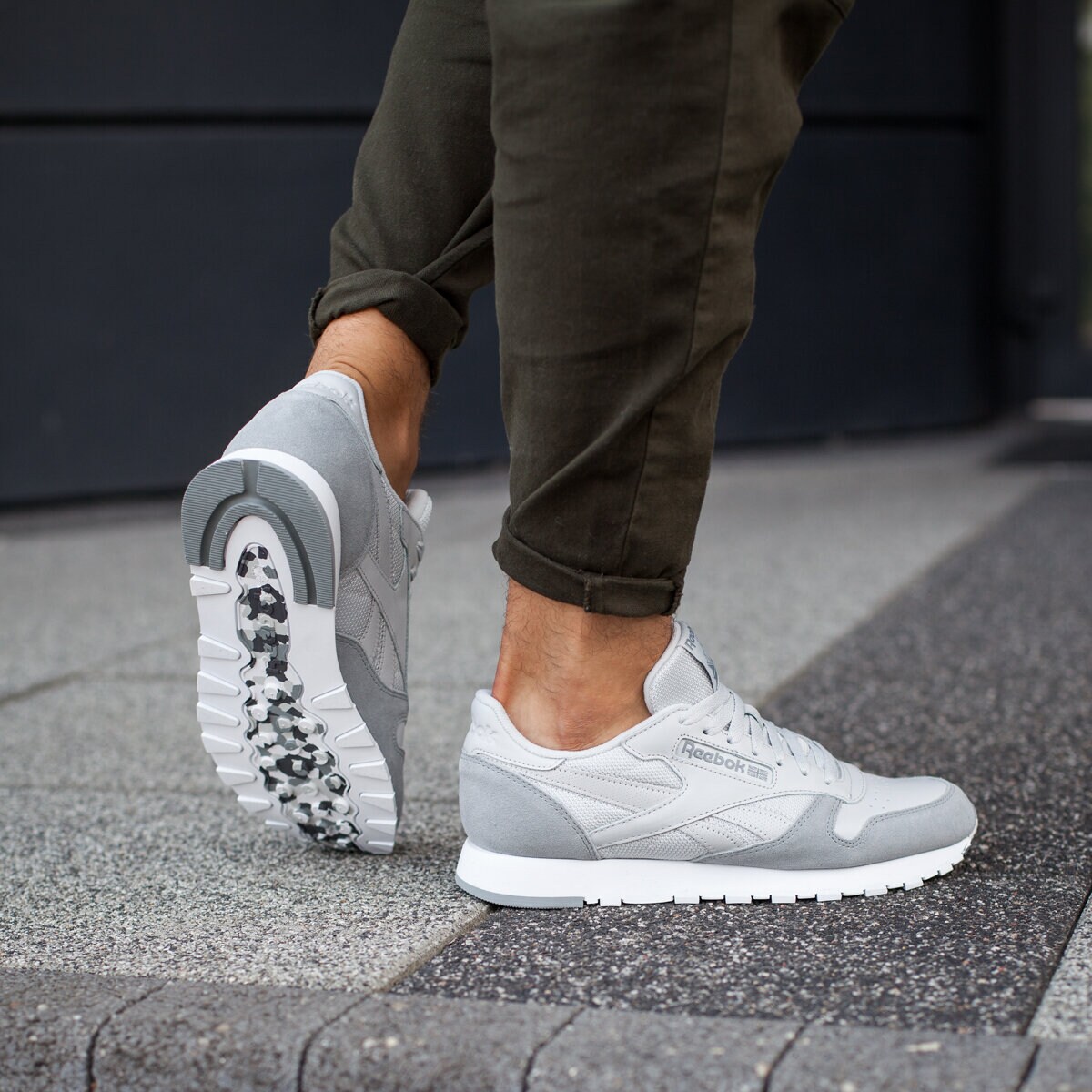 Buty sneakersy męskie REEBOK CL LEATHER BS5148 SZARY