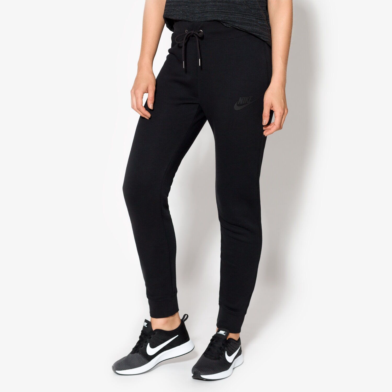 Spodnie sportowe damskie NIKE SPODNIE MODERN PANT TIGHT 894842010 CZARNY
